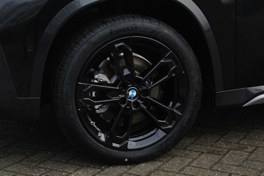 BMW X1 11