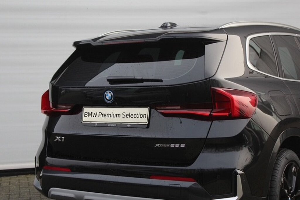 BMW X1 16