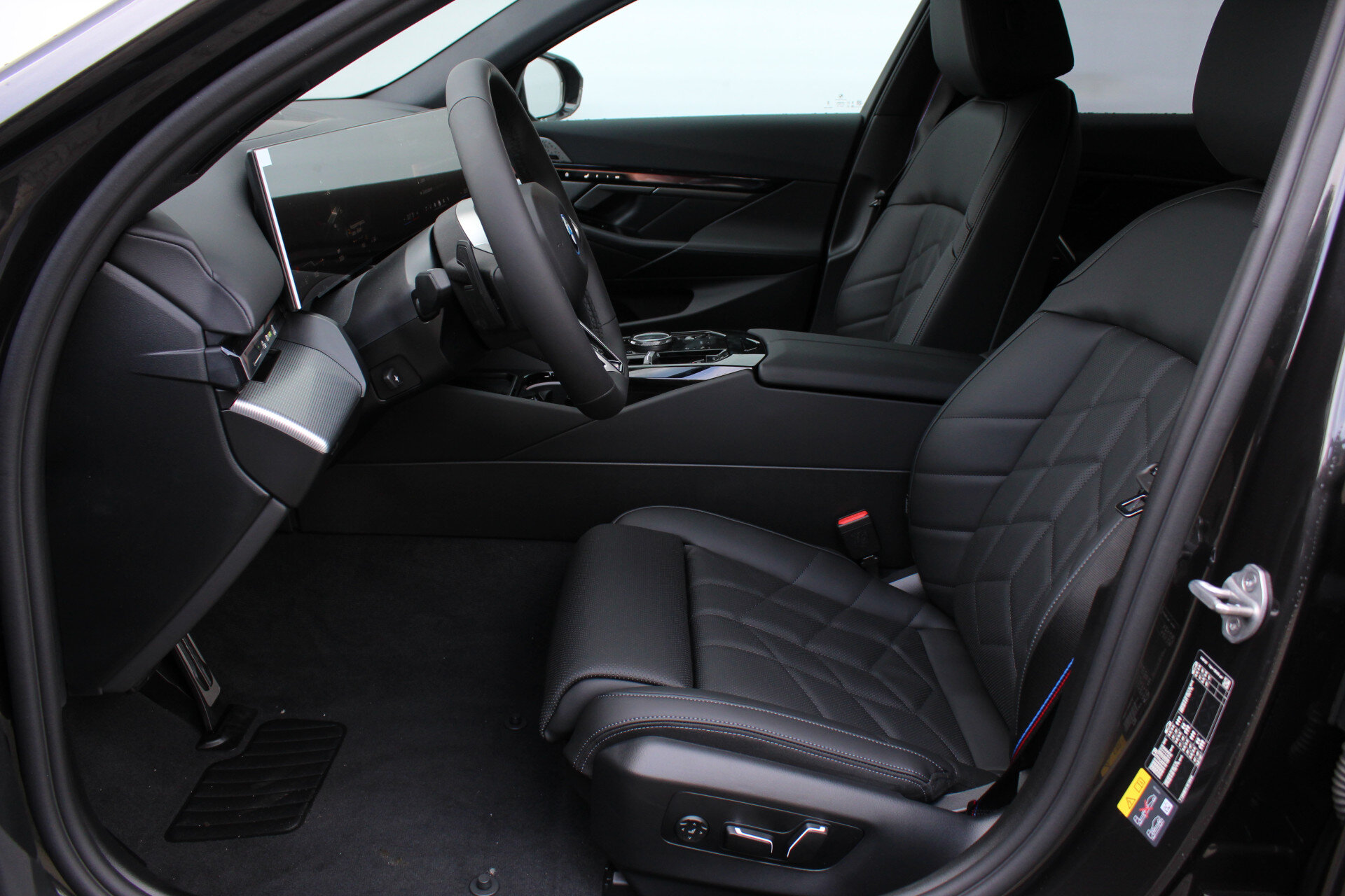 BMW i5 eDrive40 M Sport - Afbeelding 4