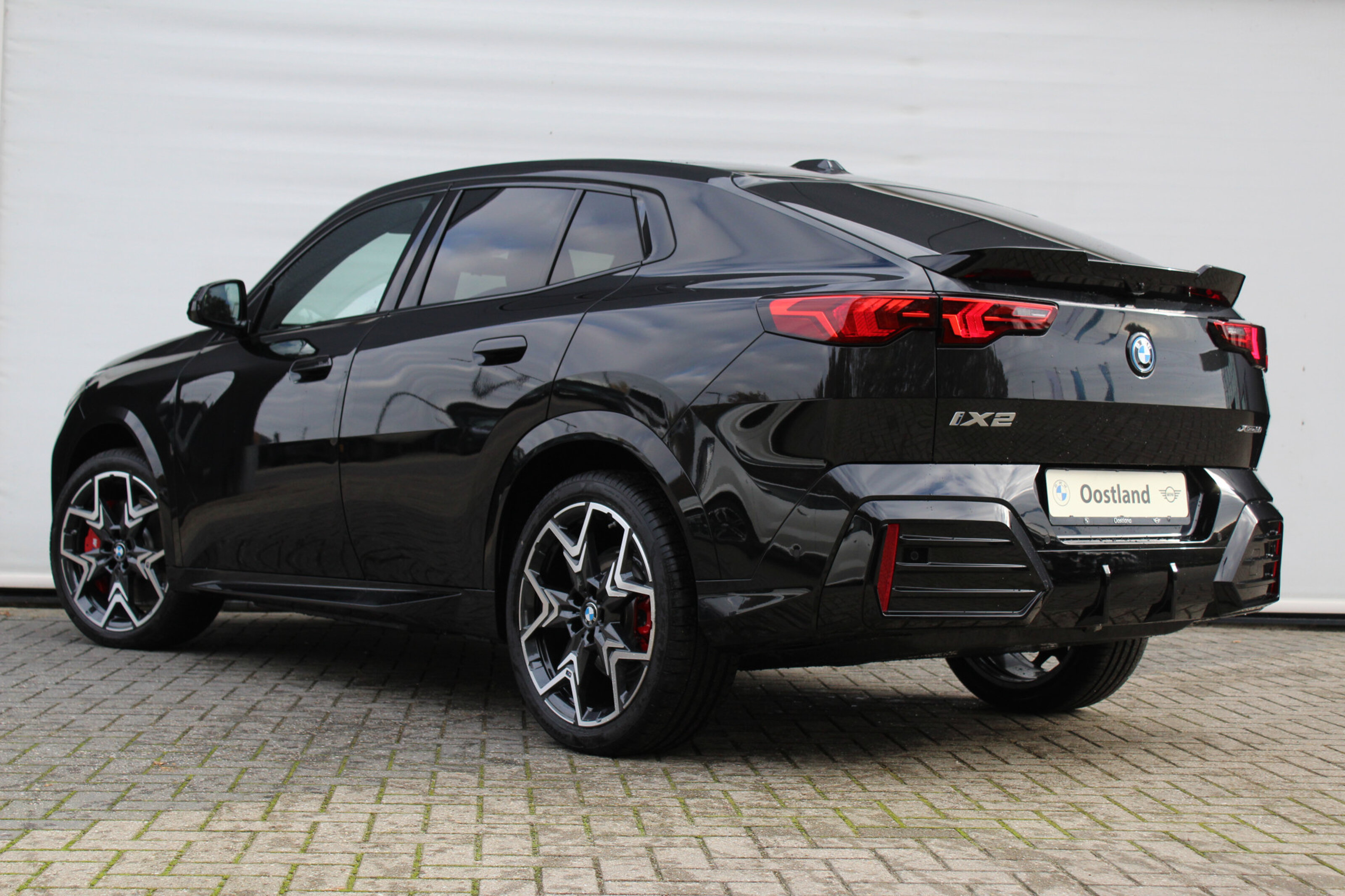 BMW iX2 xDrive30 M Sport