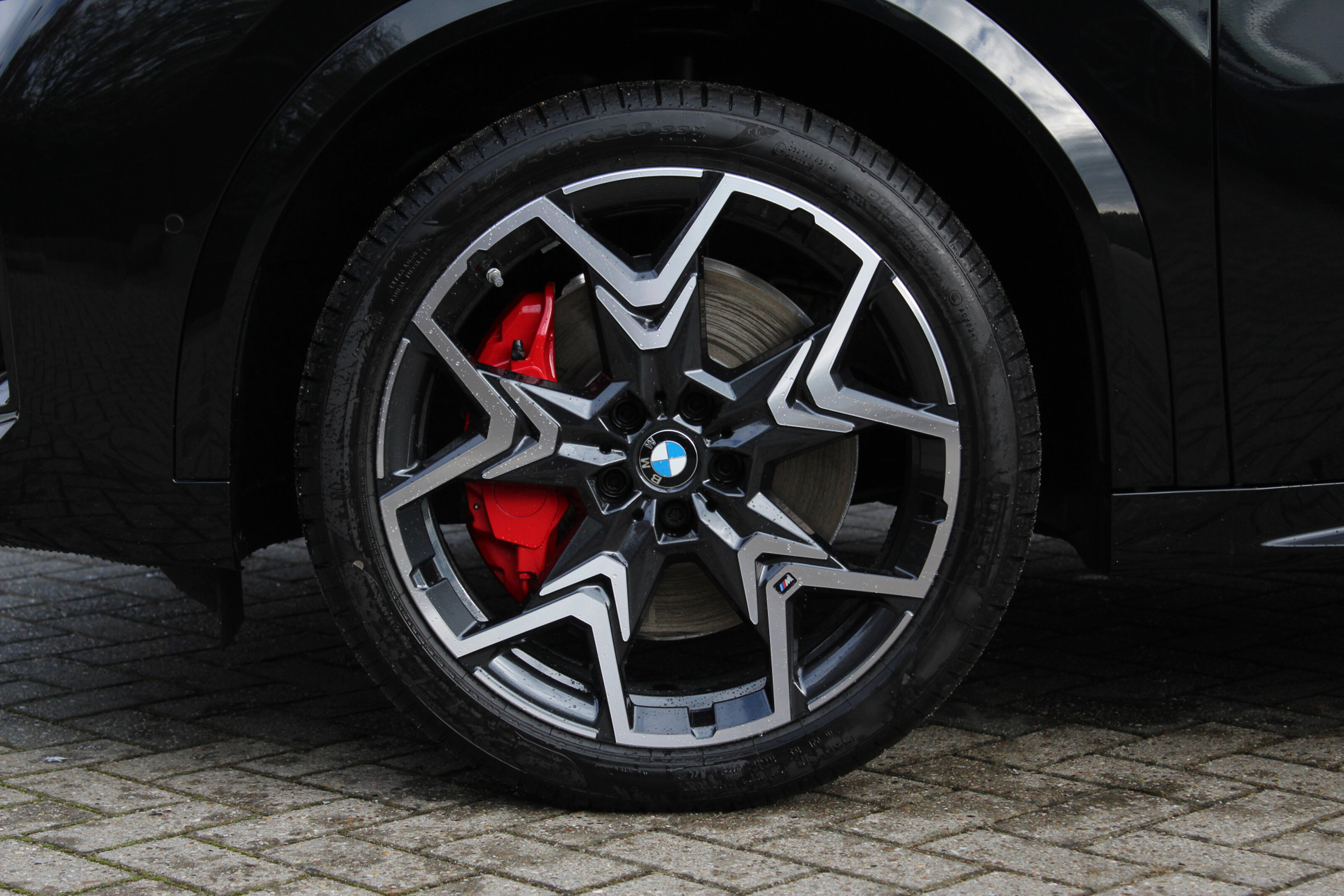 BMW iX2 7