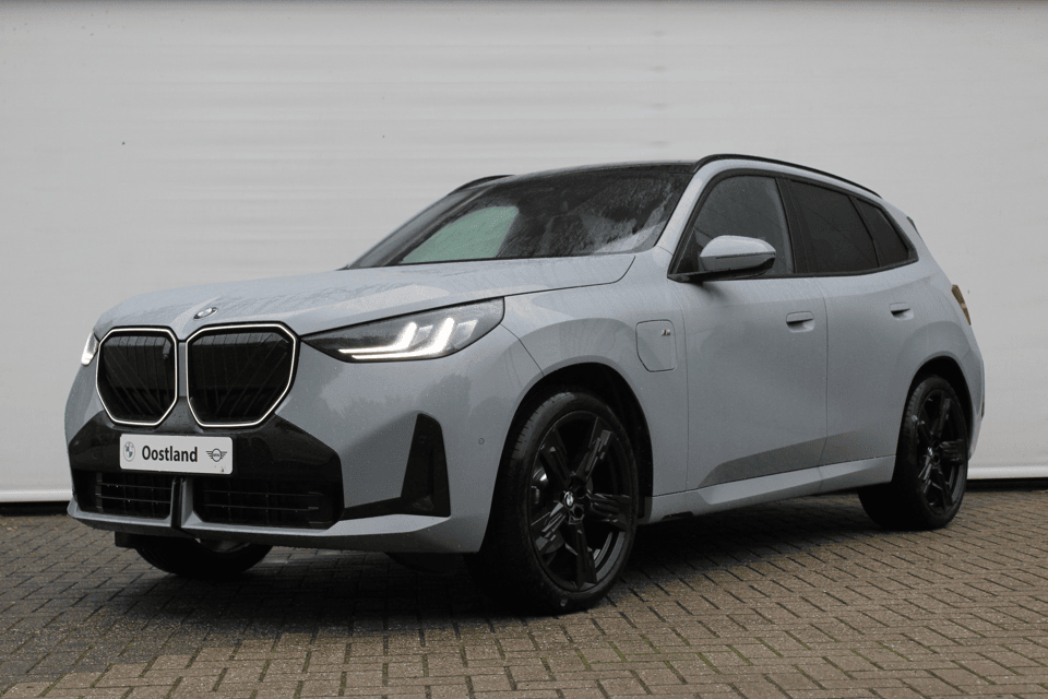 BMW X3 30e xDrive M Sport Automaat - Afbeelding 1