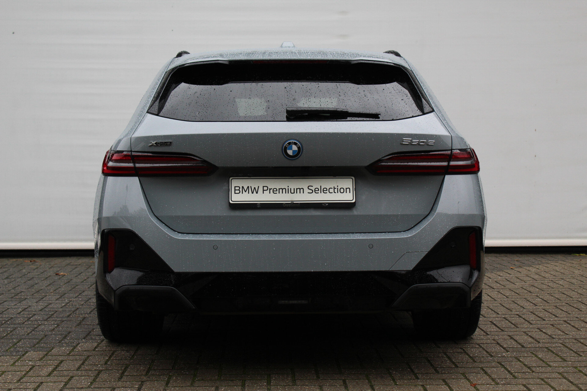 BMW 5 Serie Touring 550e xDrive M Sport Automaat - Afbeelding 5