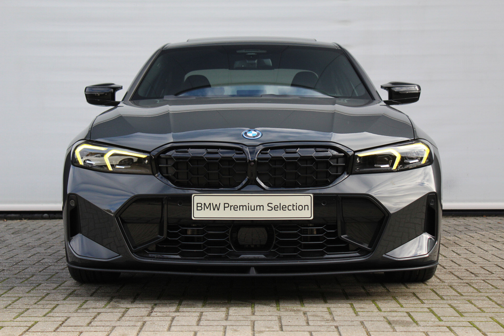 BMW 3 Serie 330e High Executive M Sport Automaat - Afbeelding 2