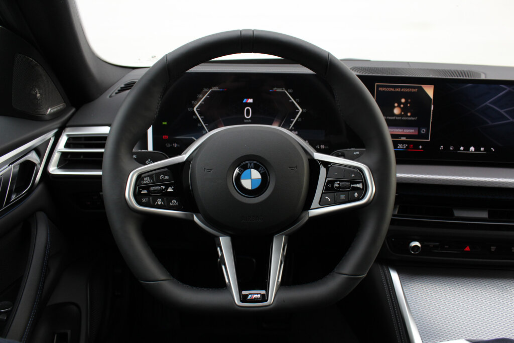 BMW i4 3