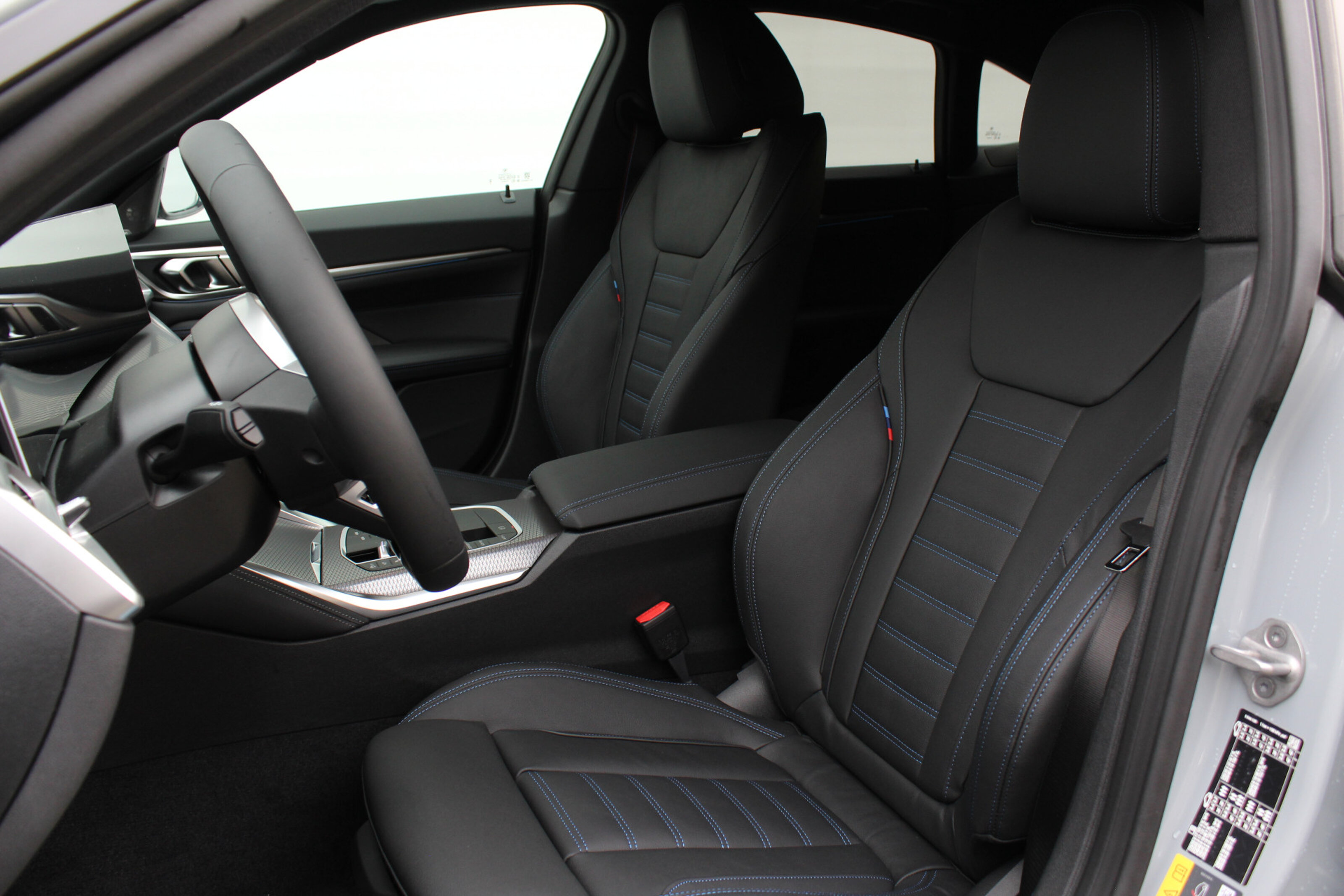 BMW i4 7