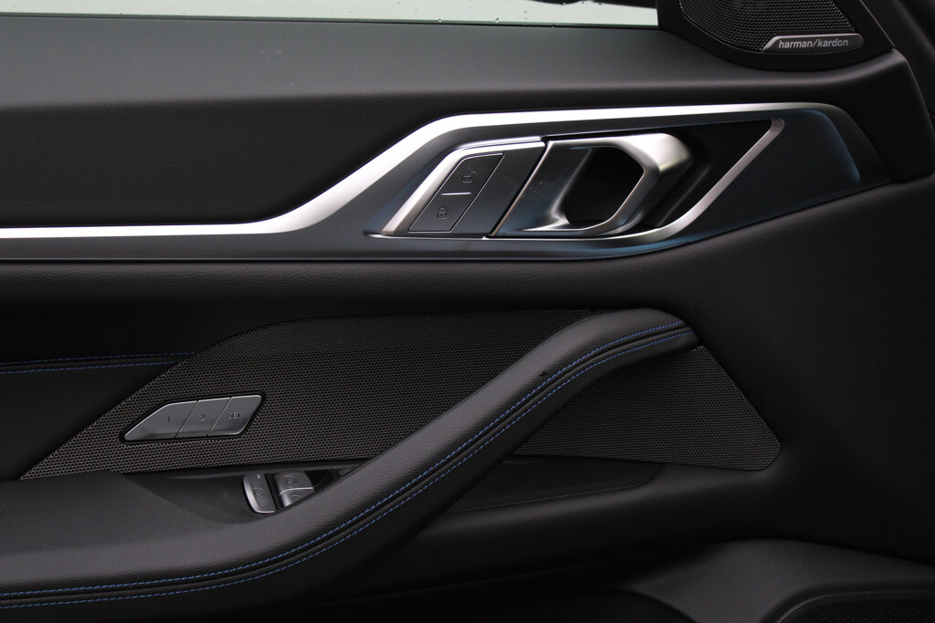 BMW i4 25