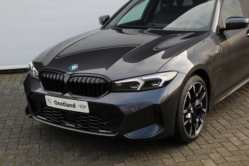 BMW 3 Serie 8