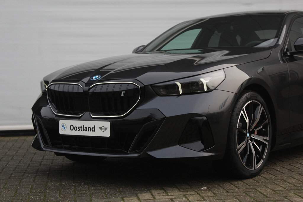 BMW i5 9