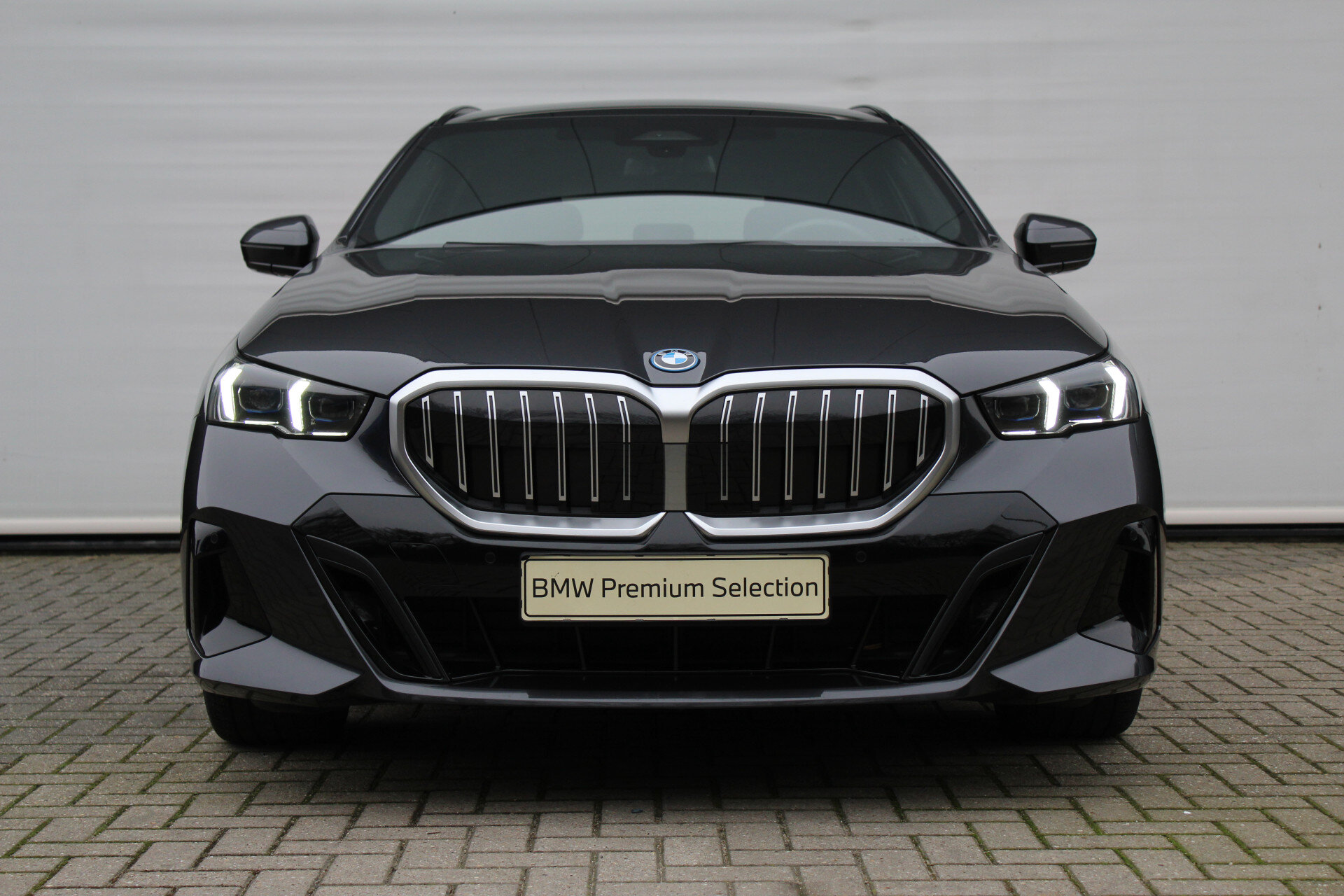 BMW 5 Serie Touring 530e M Sport Automaat - Afbeelding 3