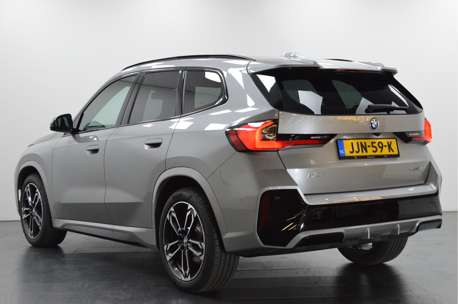 BMW iX1 eDrive20 M Sport - Afbeelding 3