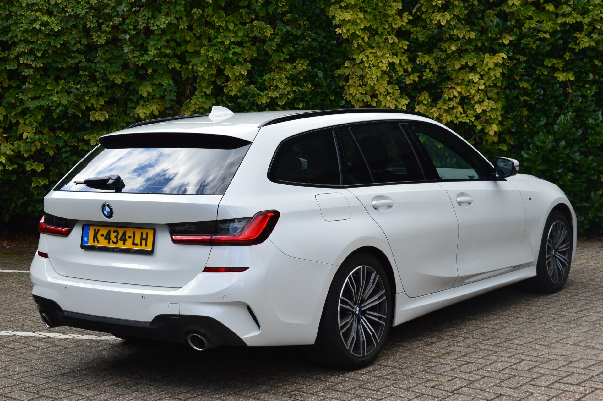 BMW 3 Serie Touring 320i High Executive M Sport Automaat - Afbeelding 3