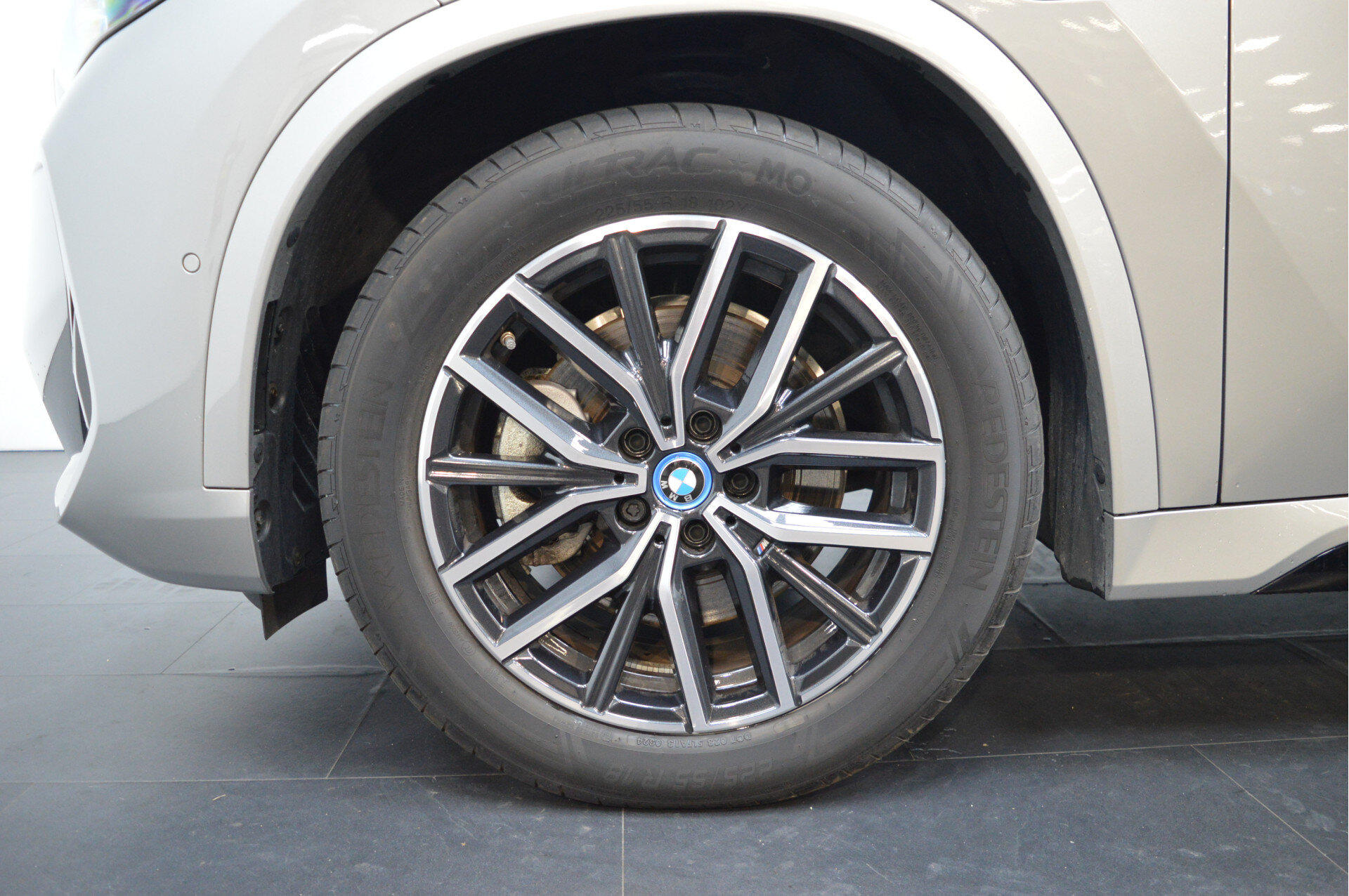BMW X1 xDrive25e M Sport Automaat - Afbeelding 4