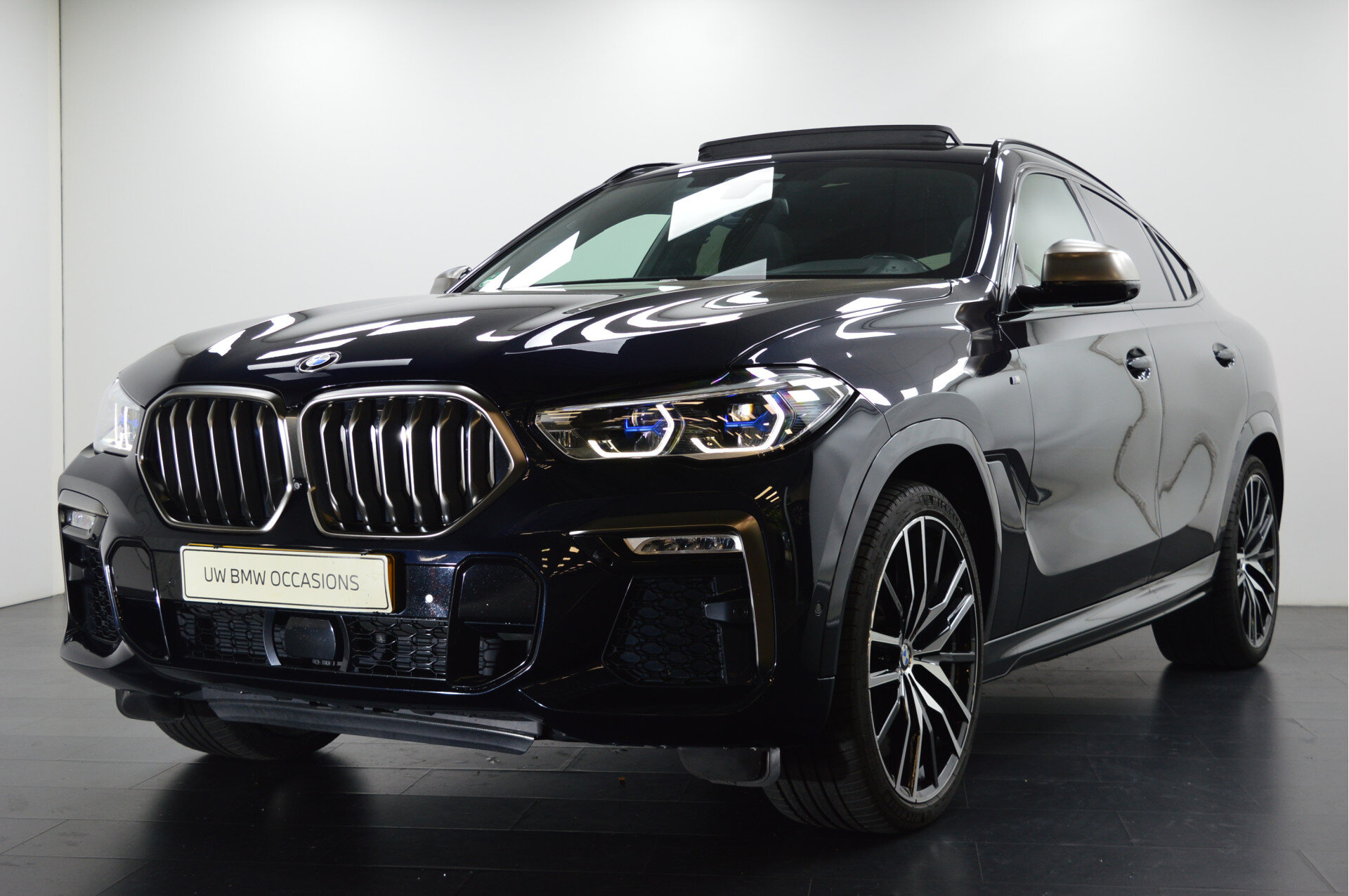 BMW X6 M50i High Executive Automaat - Afbeelding 1