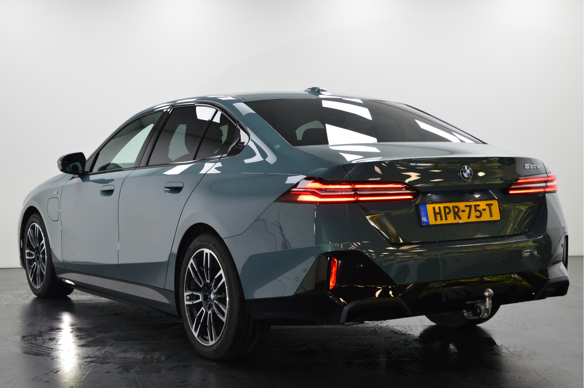 BMW 5 Serie 530e M Sport Automaat - Afbeelding 4