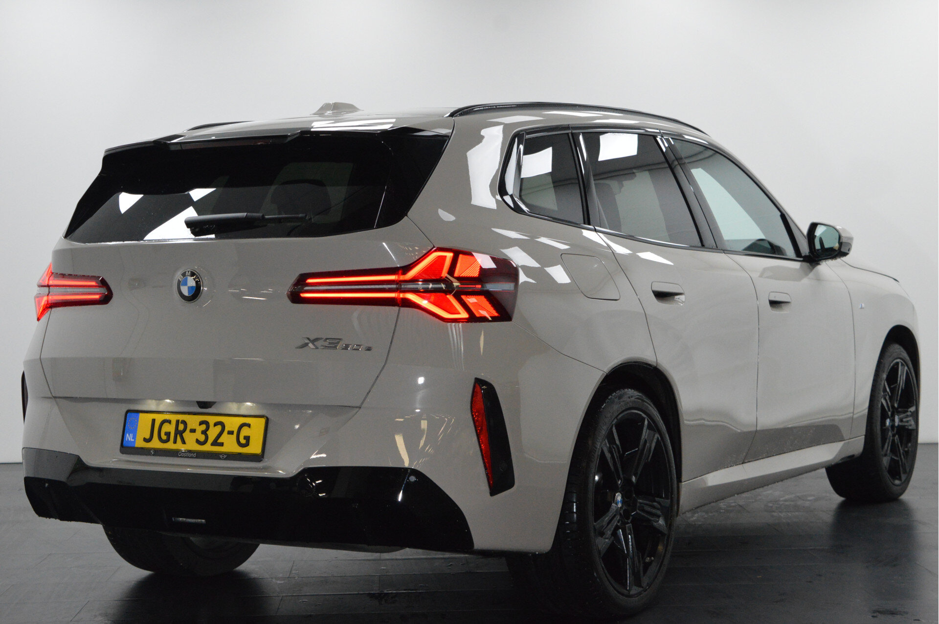 BMW X3 30e xDrive M Sport Automaat - Afbeelding 3