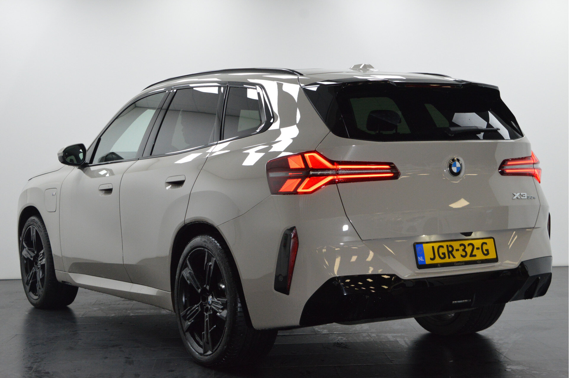 BMW X3 30e xDrive M Sport Automaat - Afbeelding 4