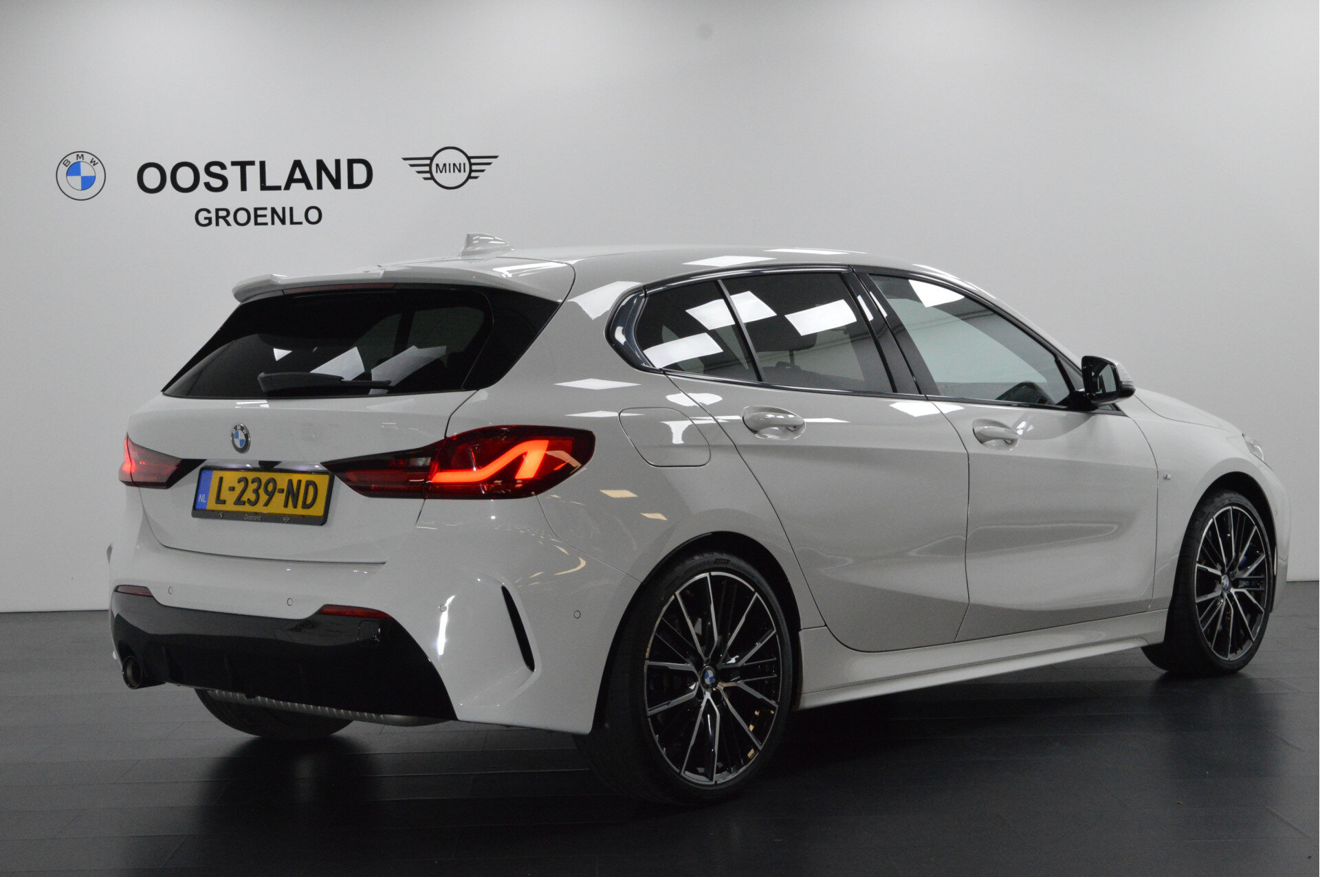 BMW 1 Serie 118i High Executive M Sport Automaat - Afbeelding 3