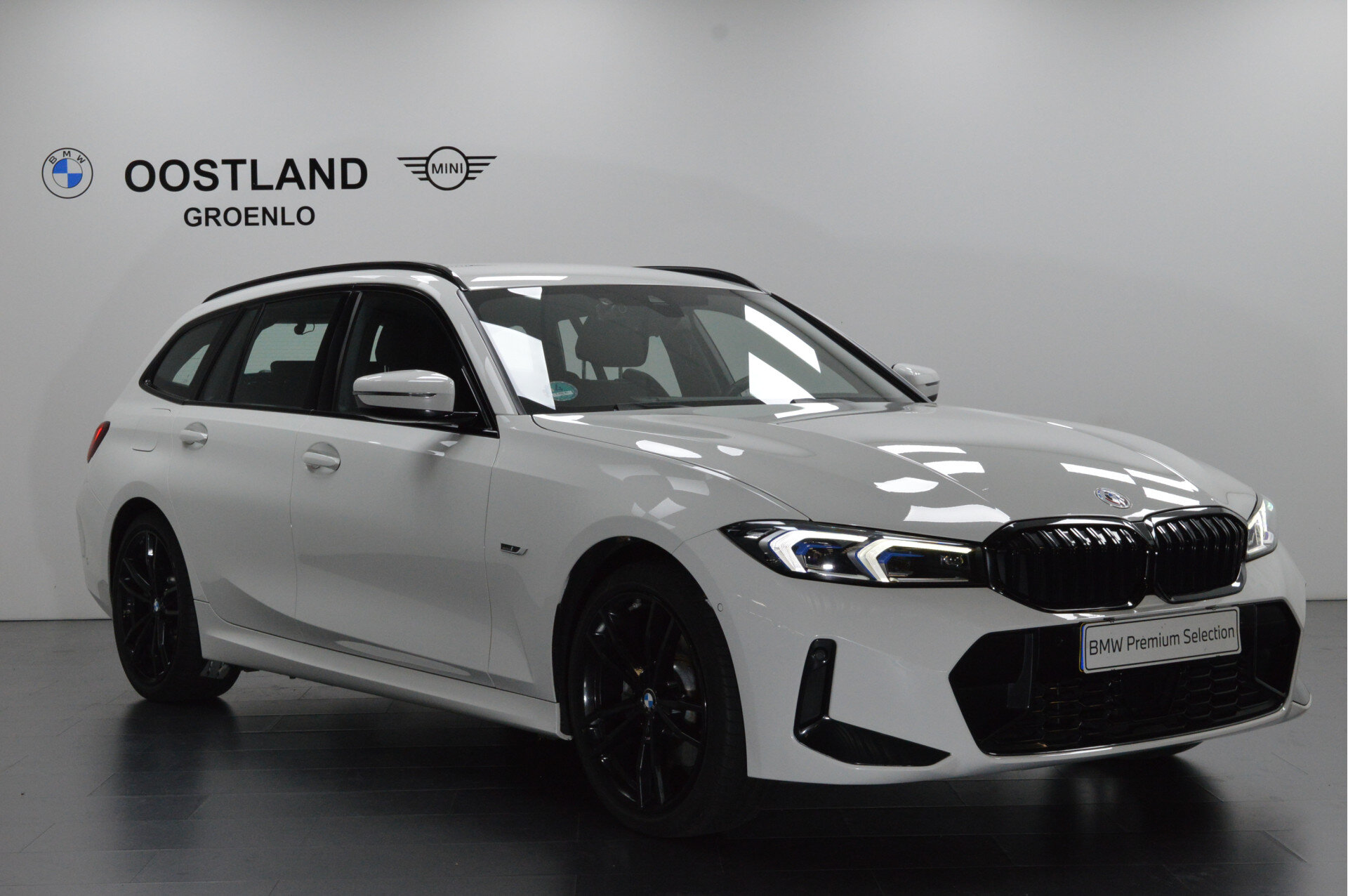 BMW 3 Serie Touring 330e High Executive M Sport Automaat - Afbeelding 3