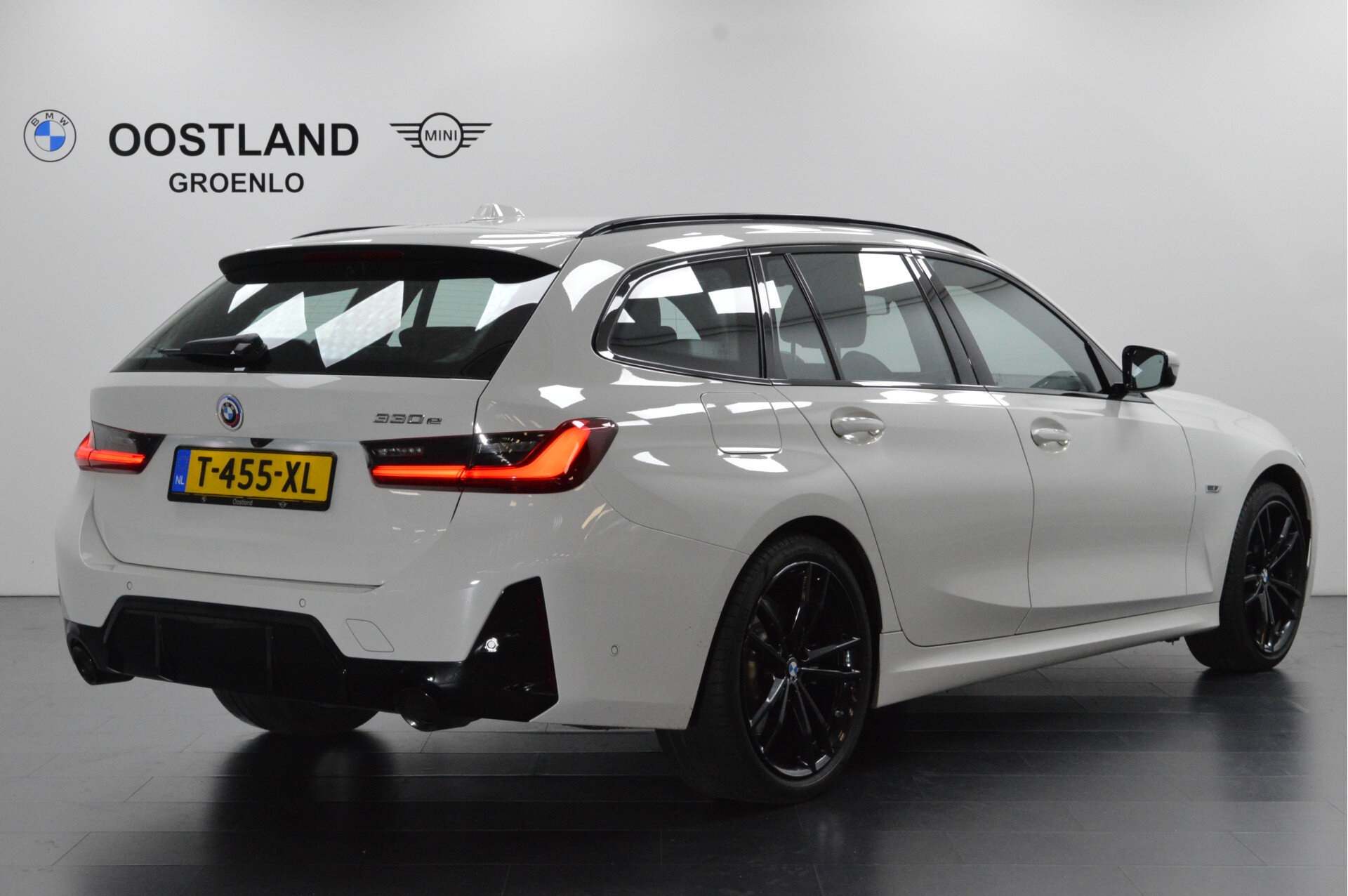 BMW 3 Serie Touring 330e High Executive M Sport Automaat - Afbeelding 5