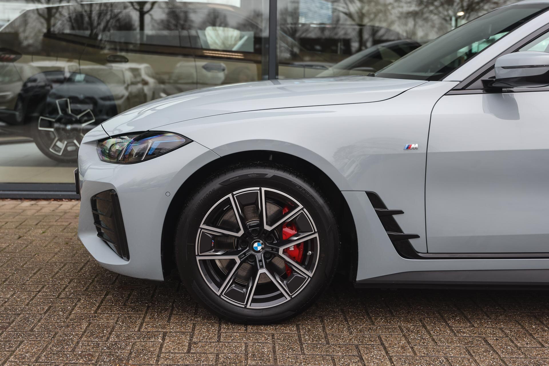 BMW i4 eDrive40 M Sport - Afbeelding 4