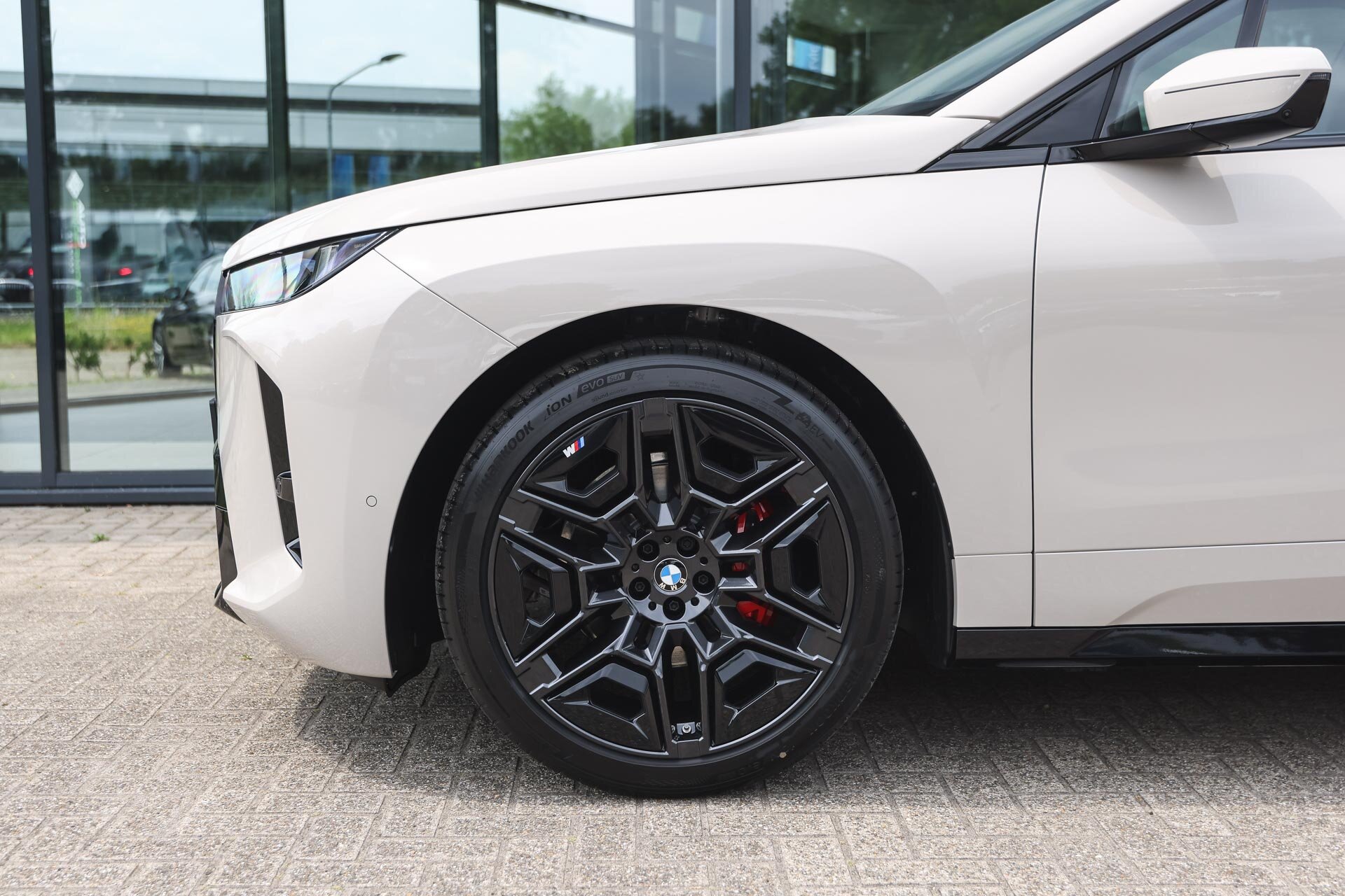 BMW iX xDrive45 M Sport - Afbeelding 4