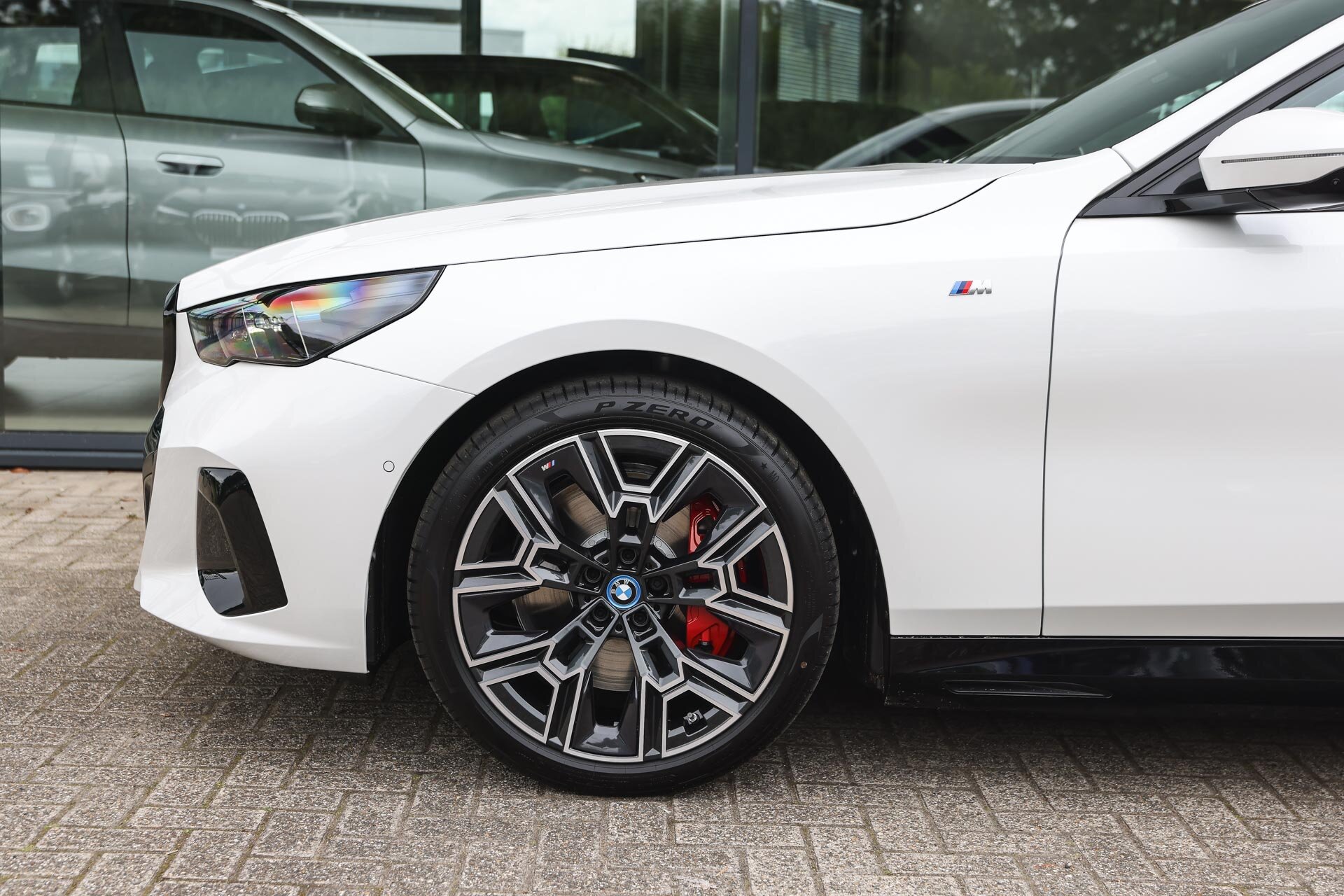 BMW i5 eDrive40 High Executive M Sport - Afbeelding 4