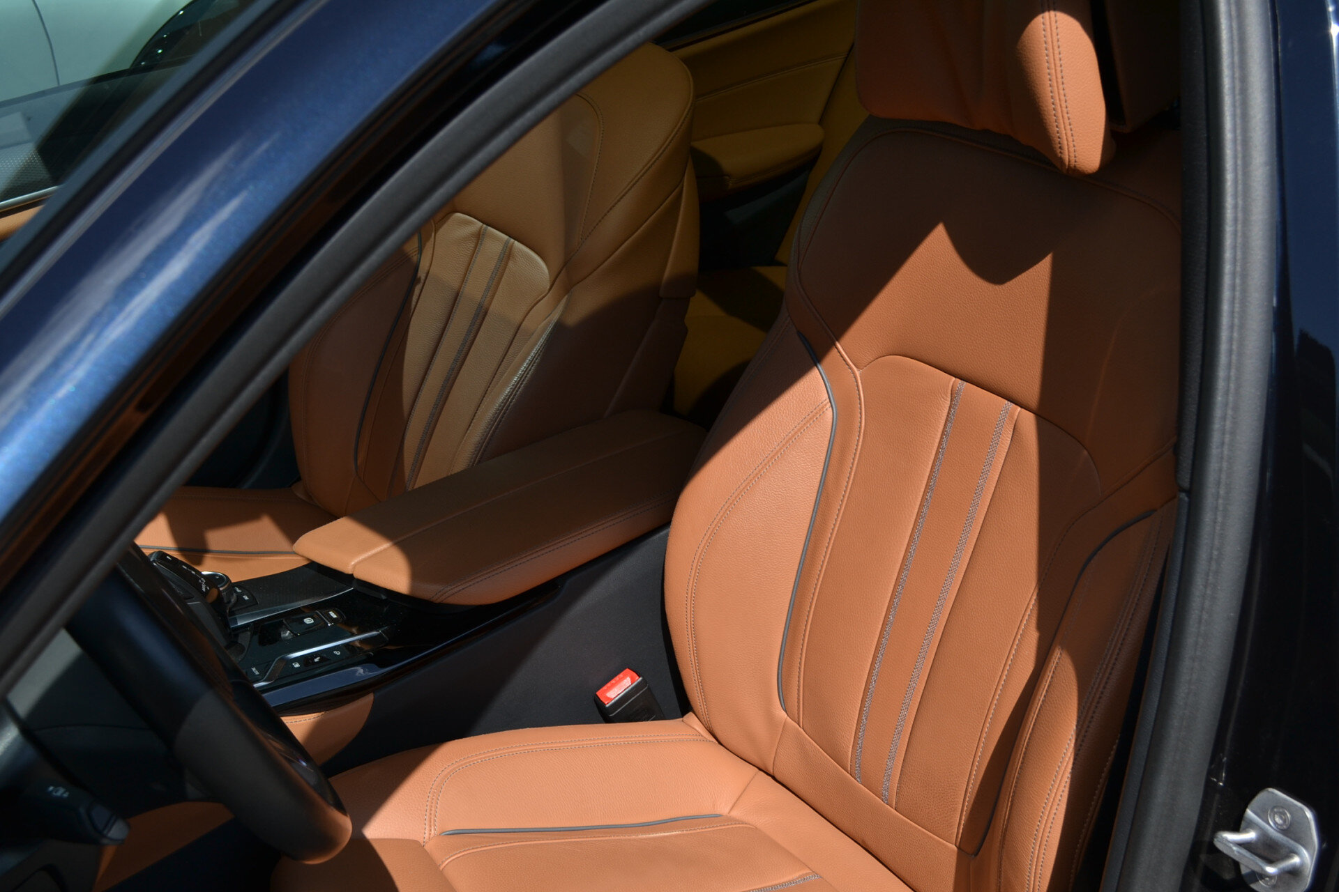 BMW 5 Serie Touring 530e xDrive High Executive M Sport Automaat - Afbeelding 4