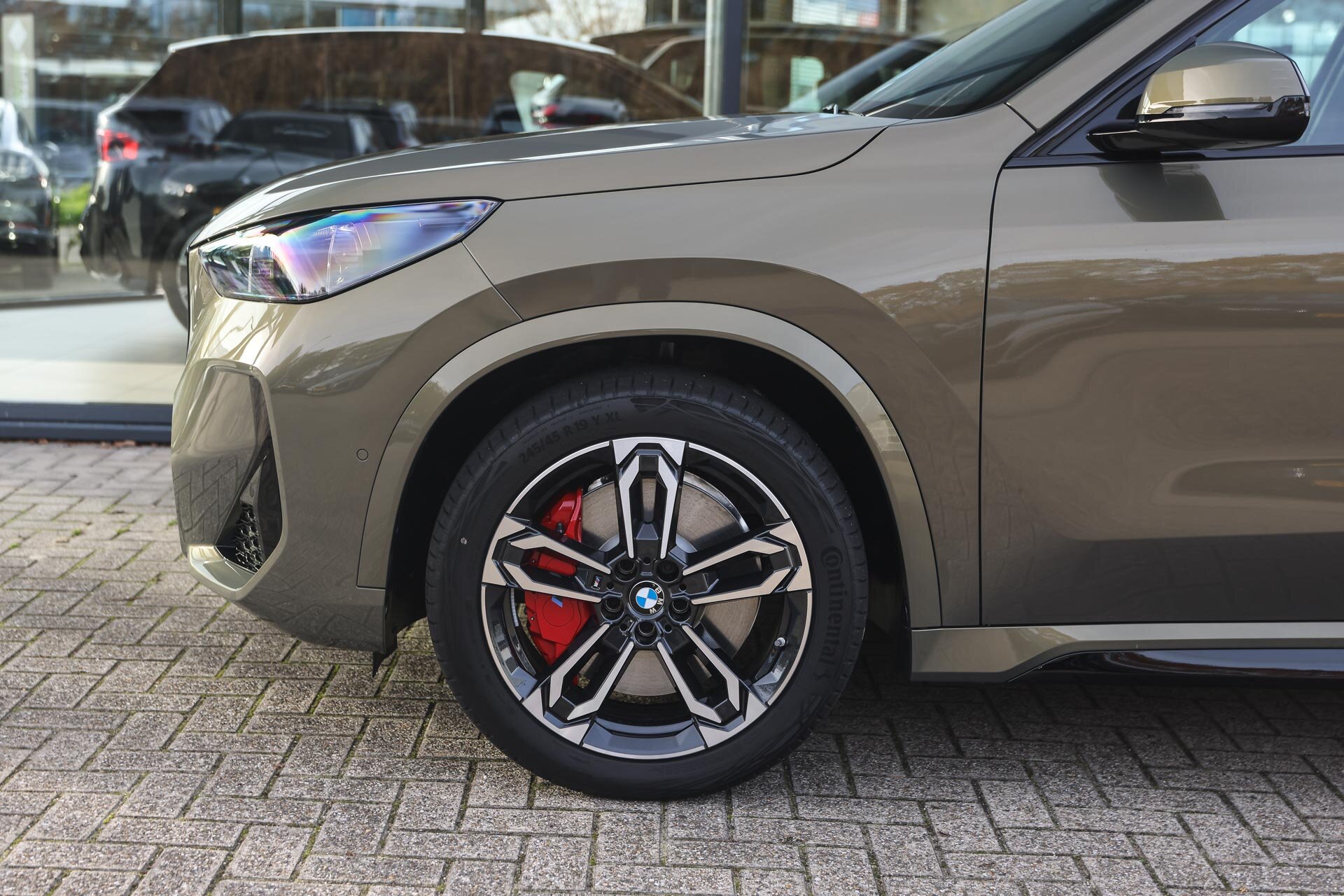 BMW iX1 eDrive20 M Sport - Afbeelding 4
