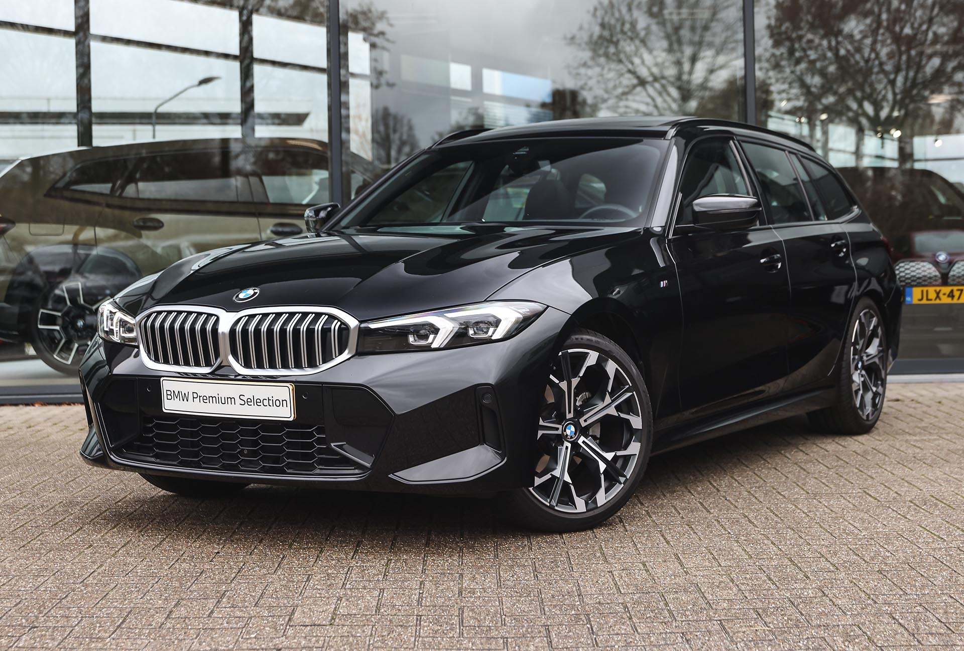 BMW 3 Serie Touring 320i M Sport Automaat