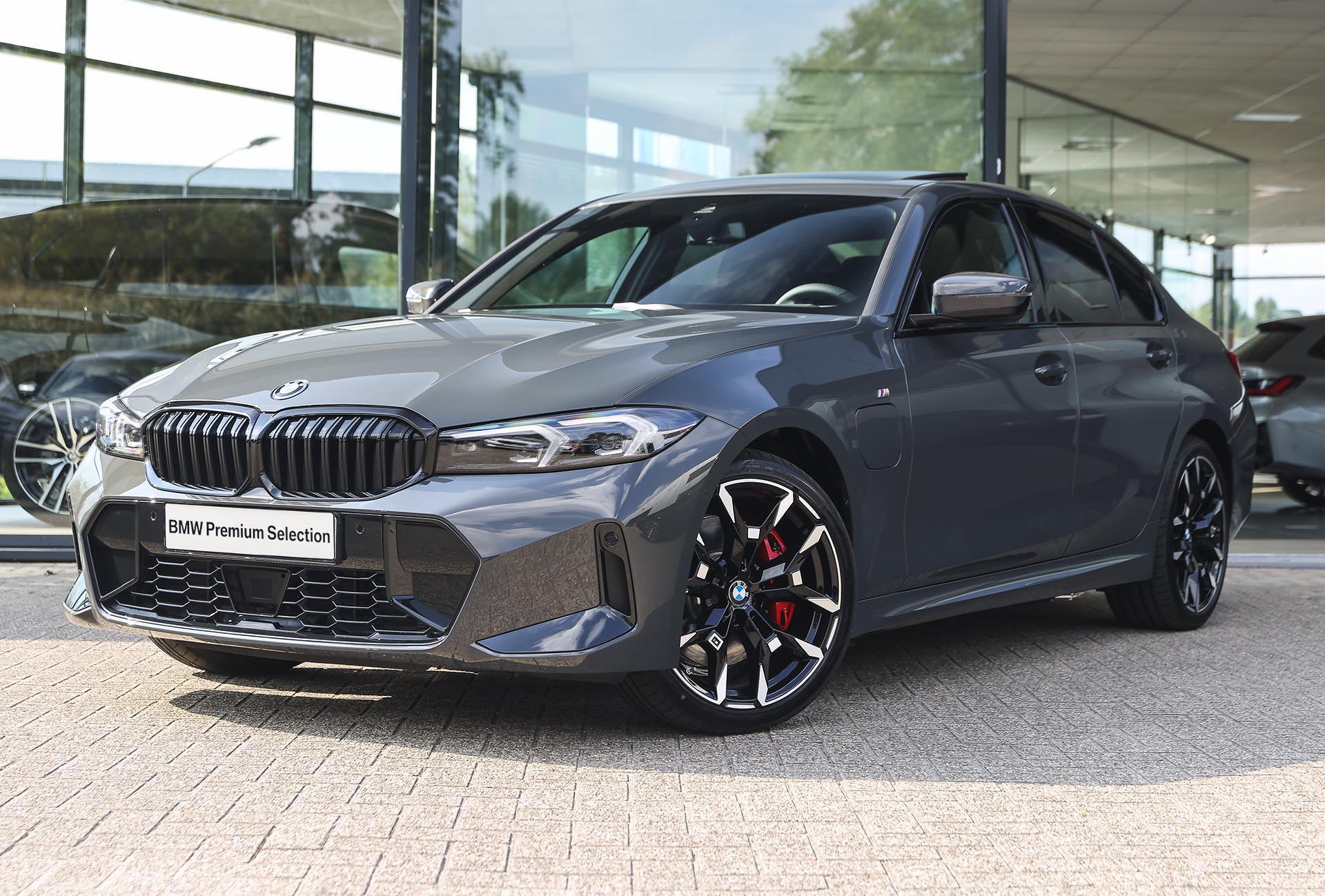 BMW 3 Serie 330e M Sport Automaat