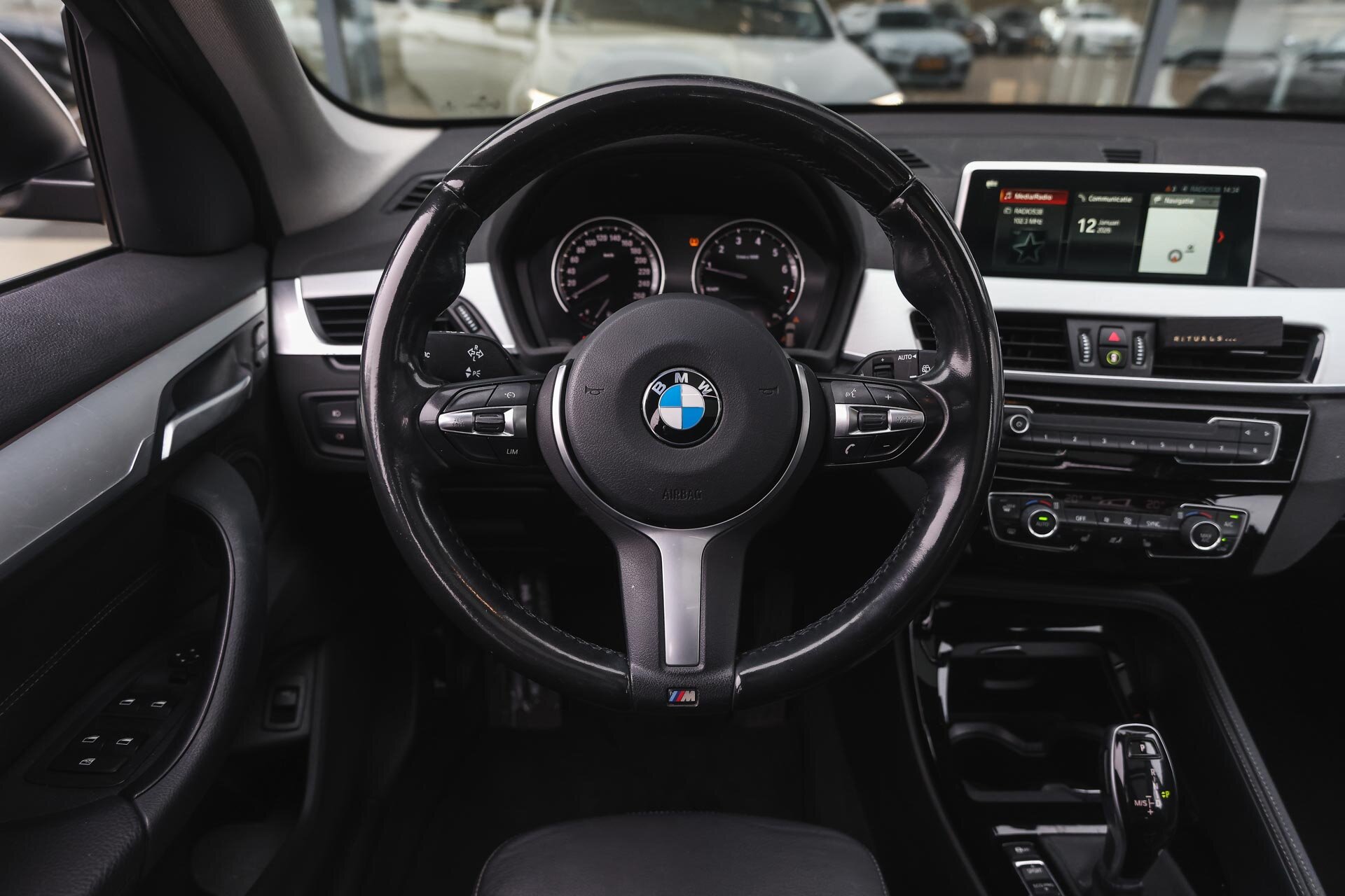 BMW X1 sDrive20i High Executive xLine Automaat - Afbeelding 3