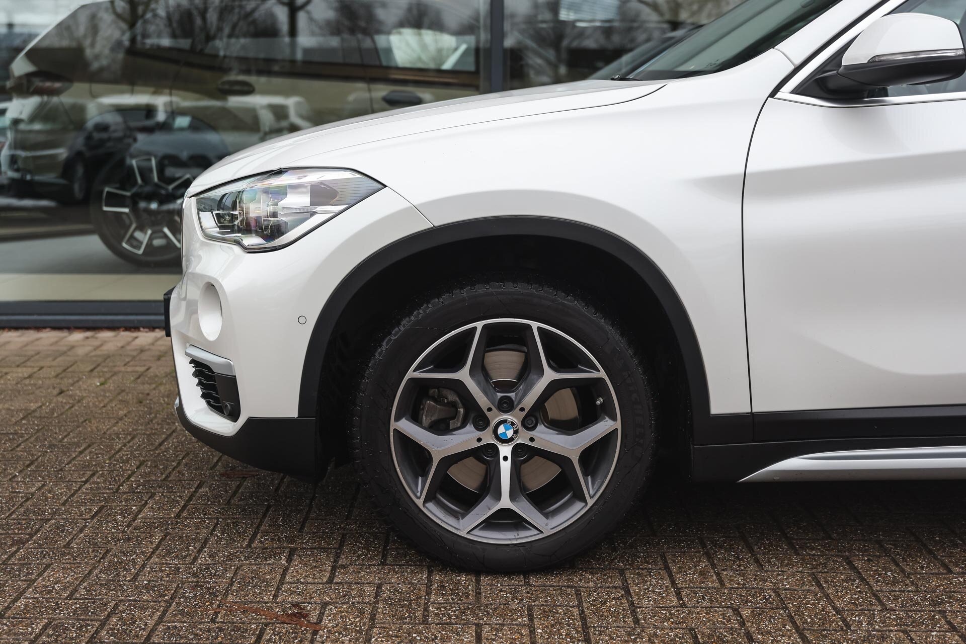 BMW X1 sDrive20i High Executive xLine Automaat - Afbeelding 4
