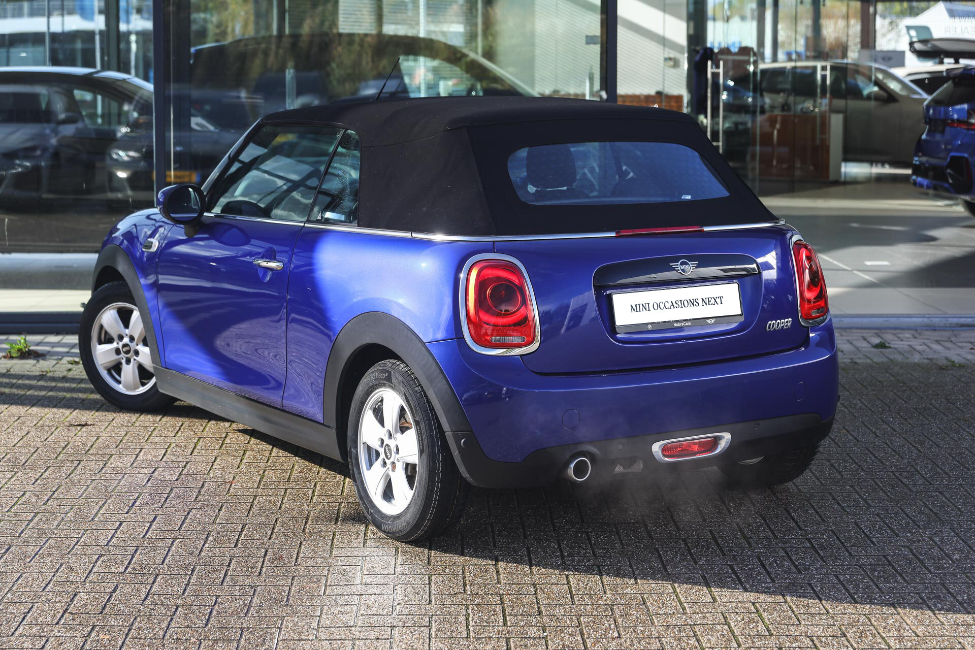 MINI Cooper Cabrio Automaat - Afbeelding 2