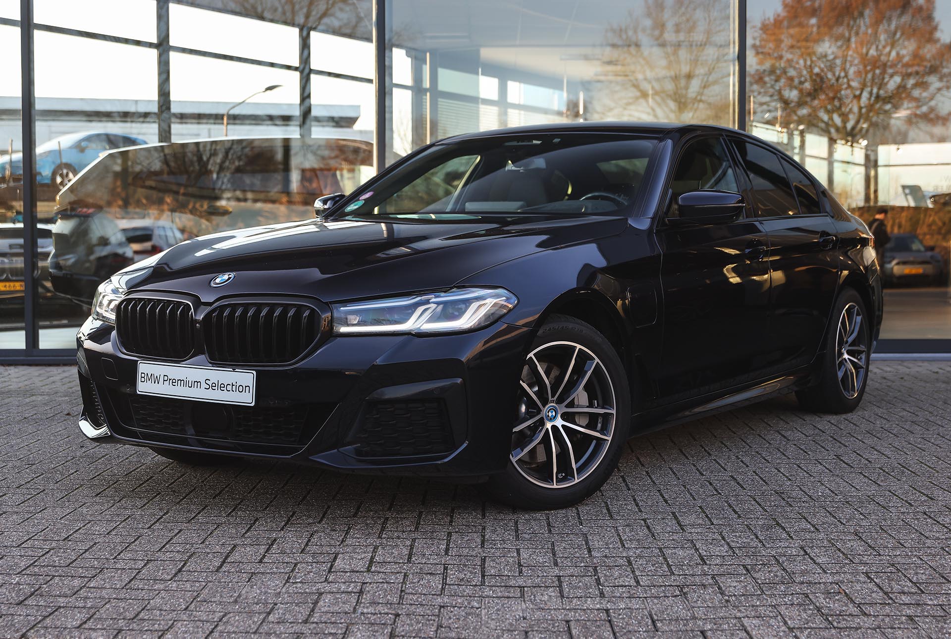 BMW 5 Serie 530e High Executive M Sport Automaat - Afbeelding 1