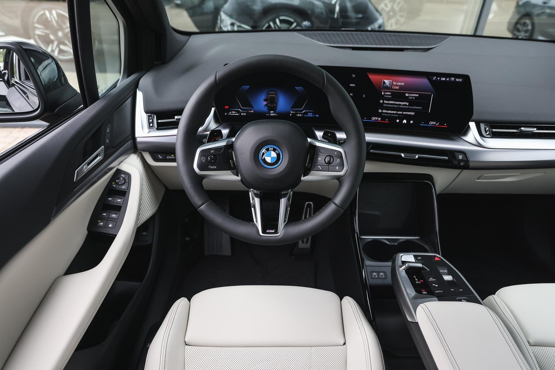 BMW 2 Serie Active Tourer 225e xDrive M Sport Automaat - Afbeelding 3