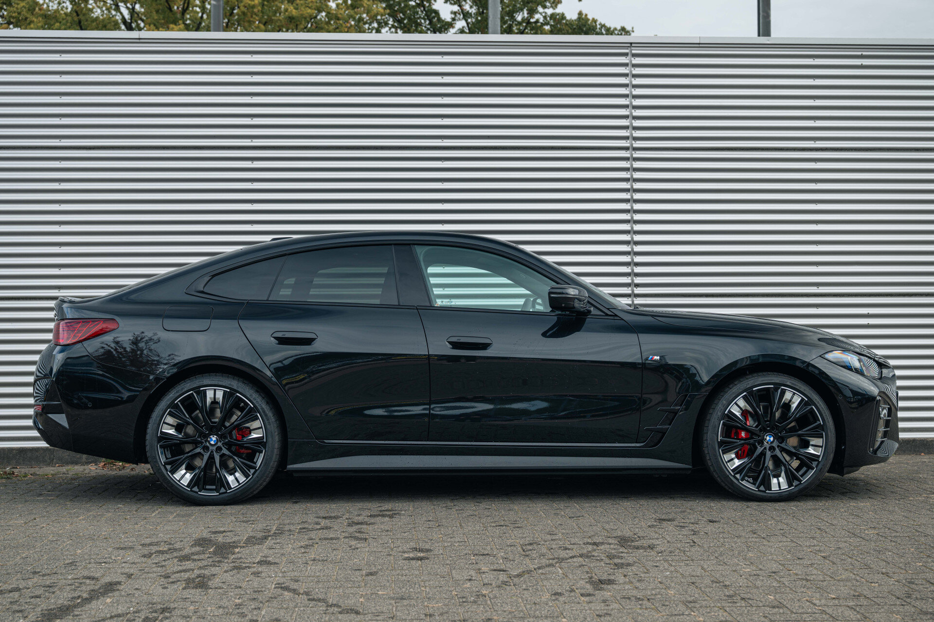 BMW i4 eDrive35 High Executive M Sport - Afbeelding 3
