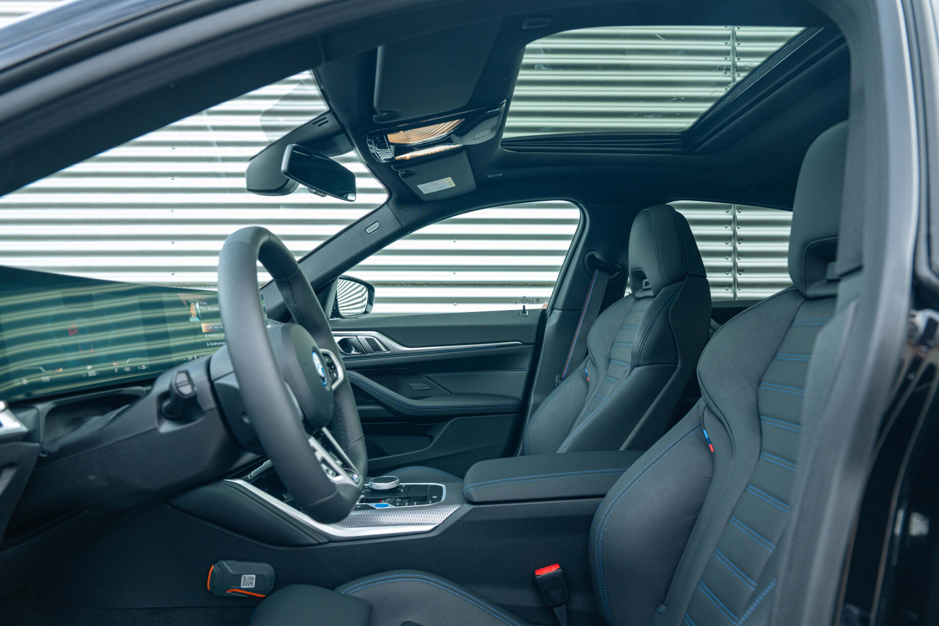 BMW i4 eDrive35 High Executive M Sport - Afbeelding 4