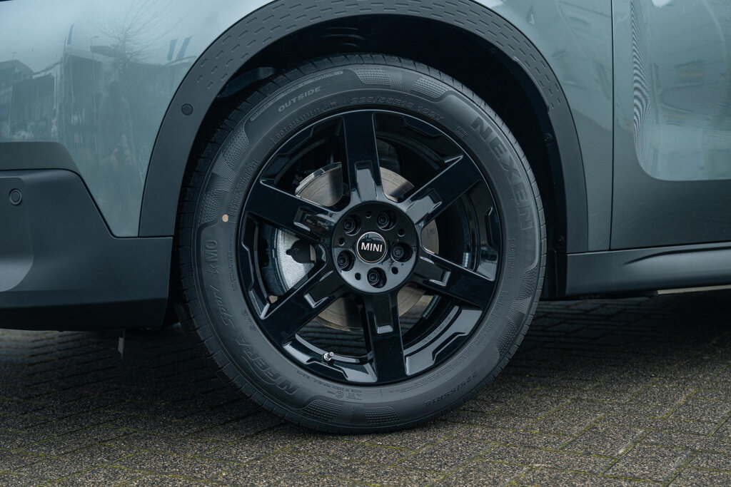 MINI Countryman 9