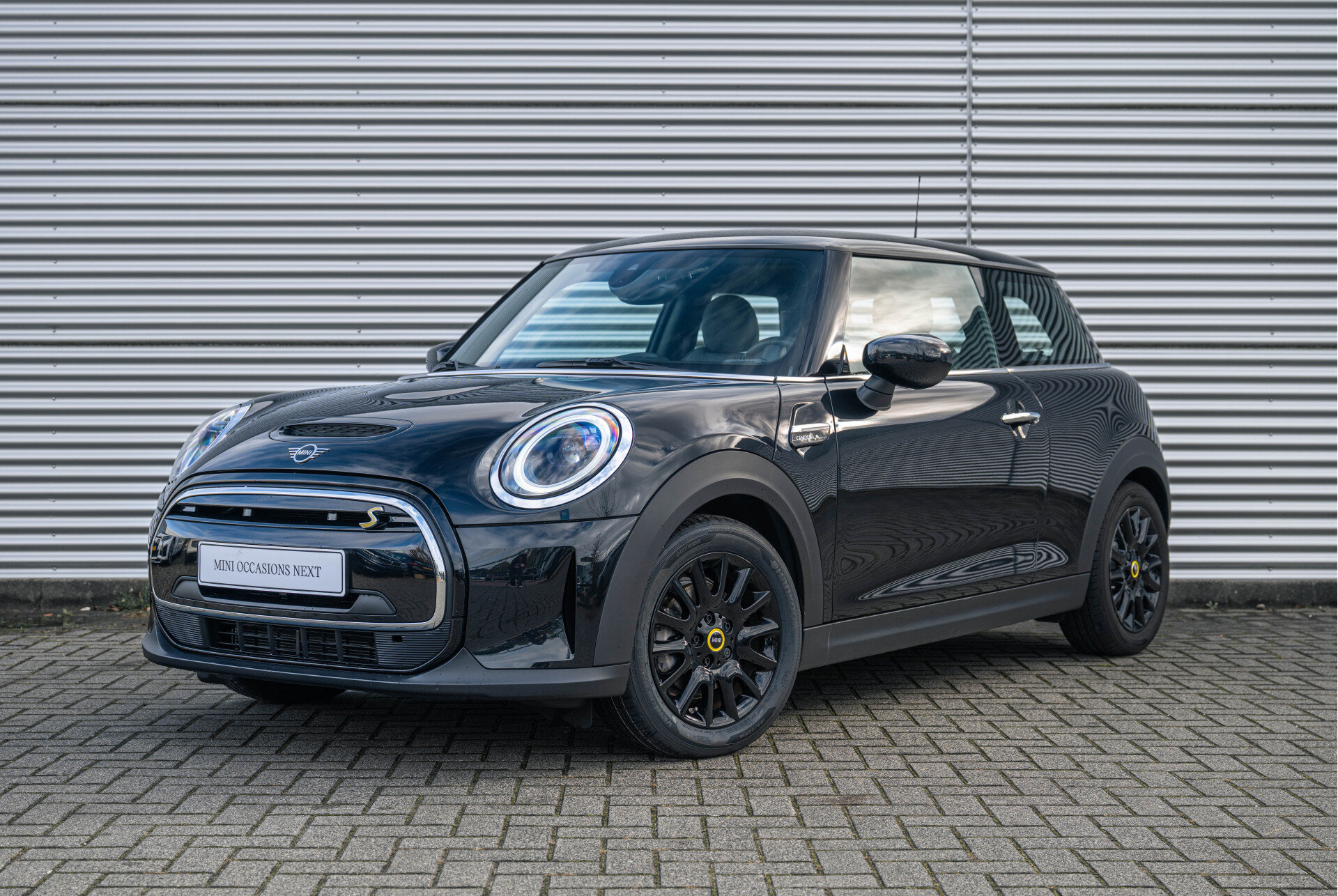 MINI Electric Camden Classic