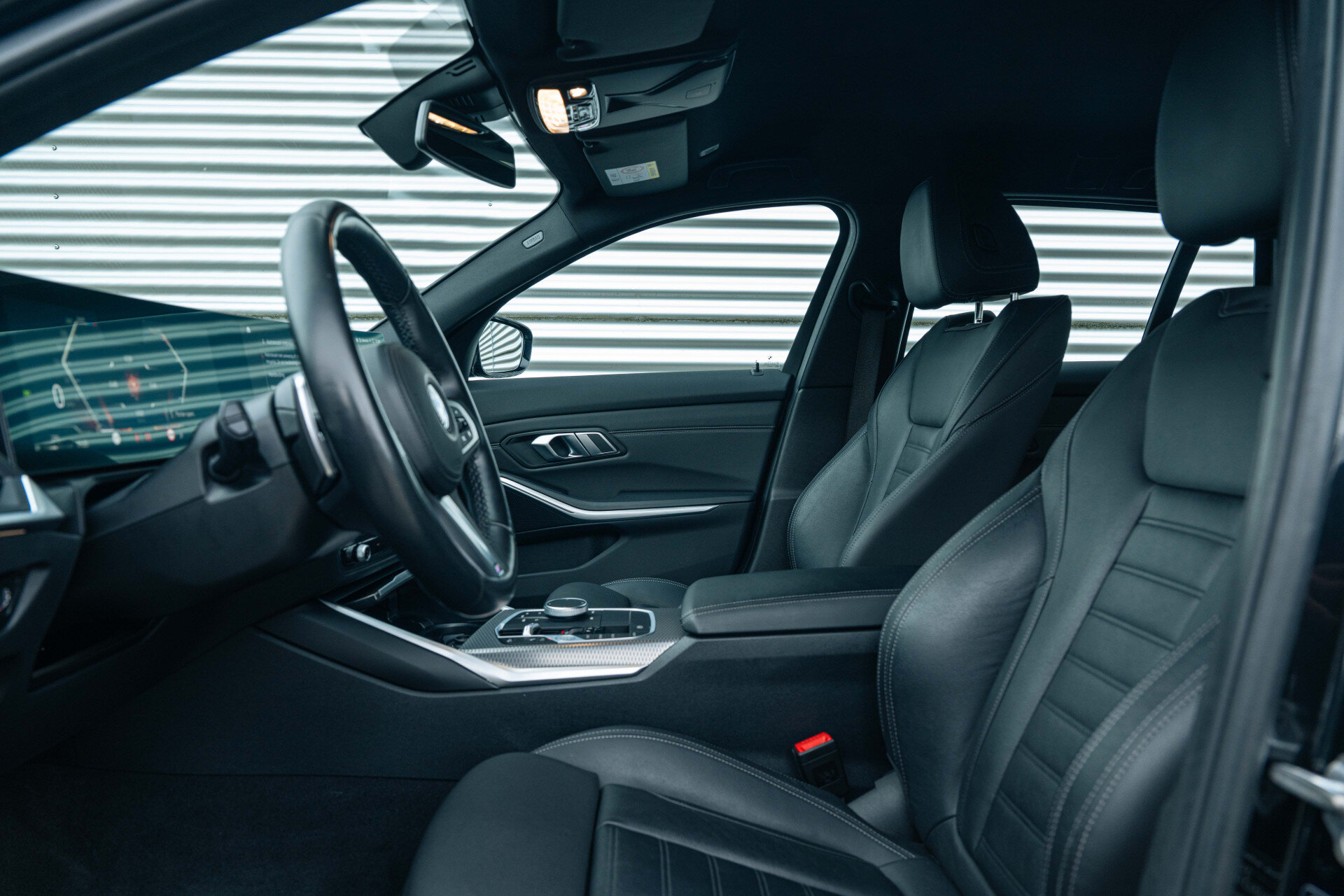 BMW 3 Serie Touring 320i M Sport Automaat - Afbeelding 4