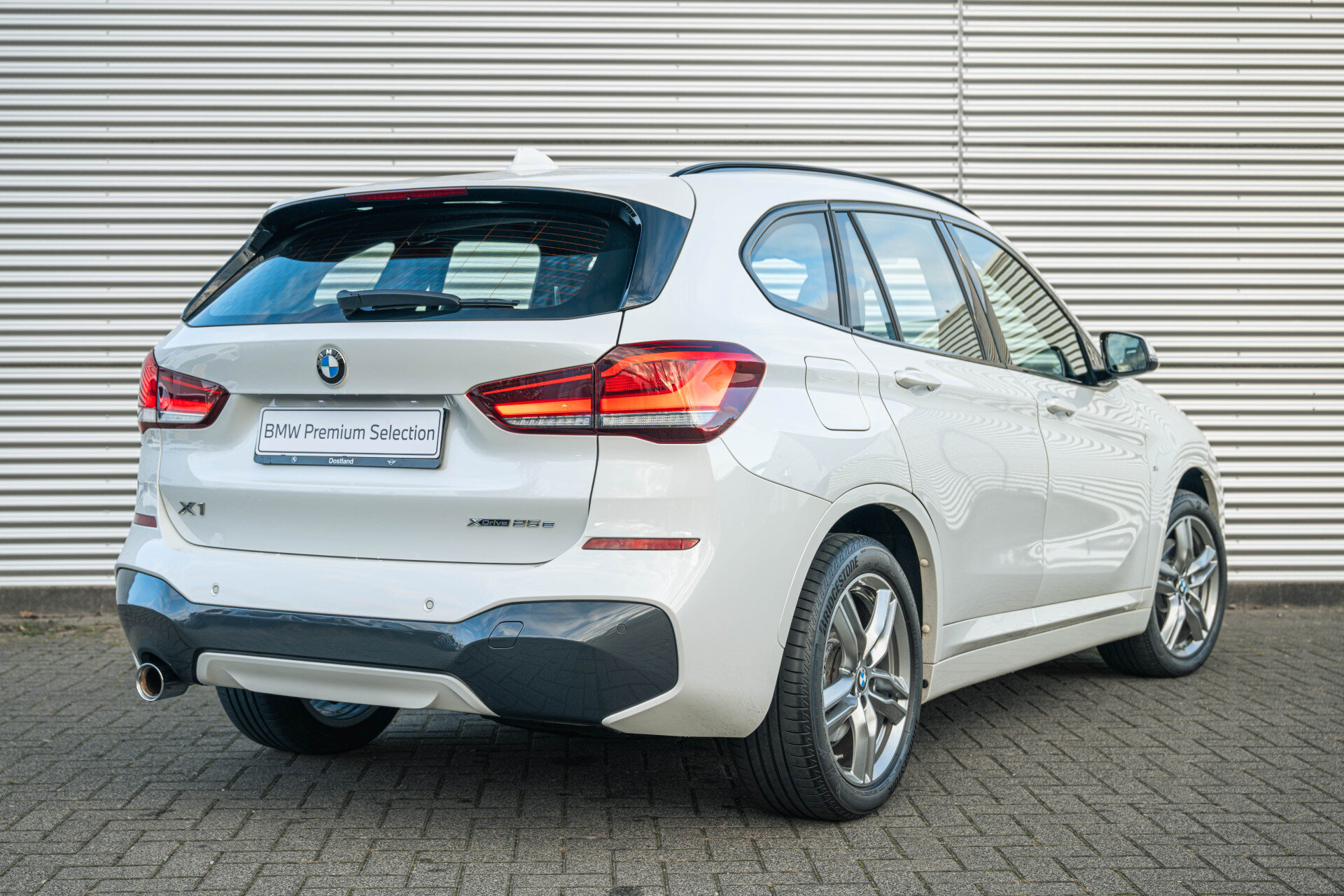 BMW X1 xDrive25e High Executive M Sport Automaat - Afbeelding 2