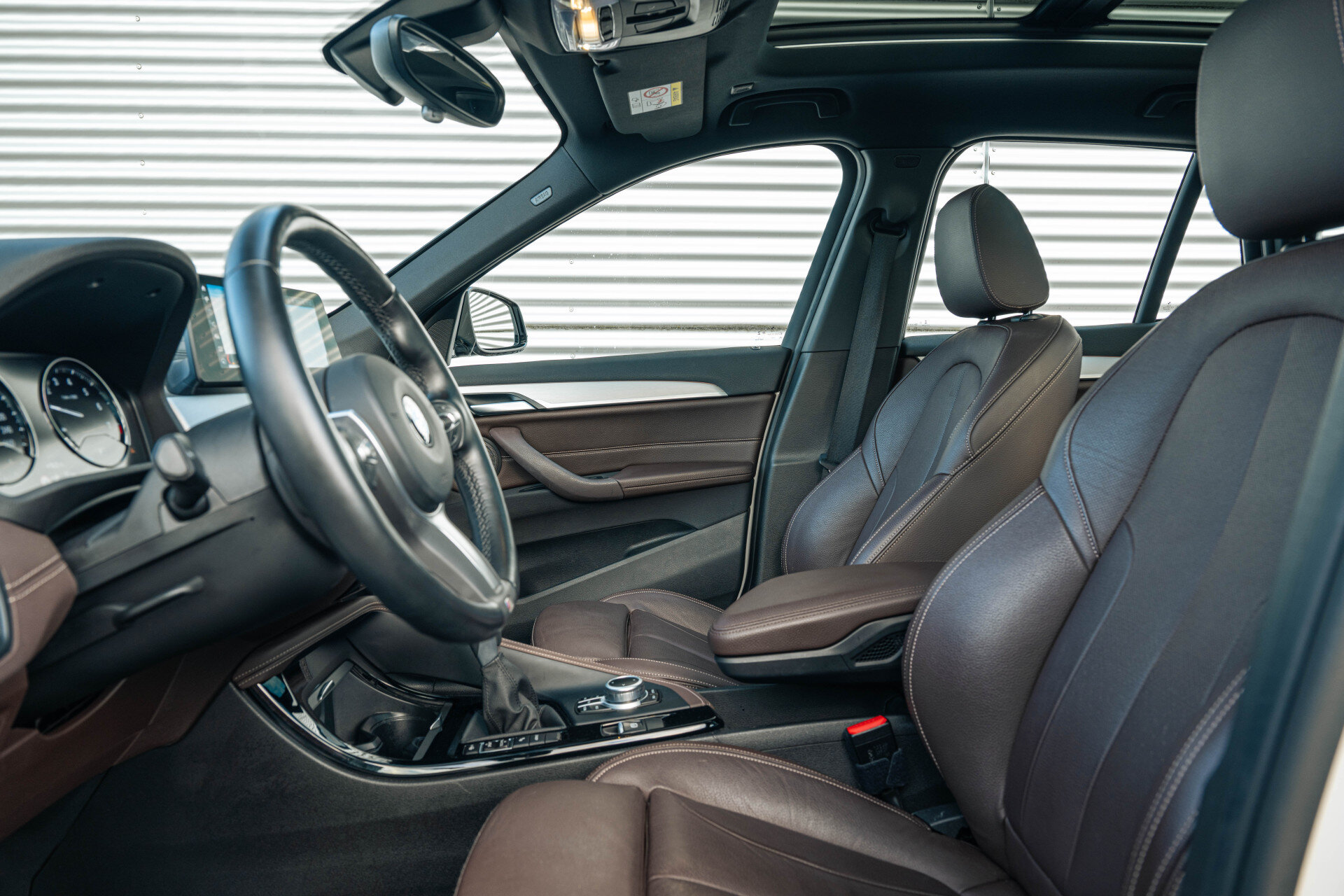 BMW X1 xDrive25e High Executive M Sport Automaat - Afbeelding 4