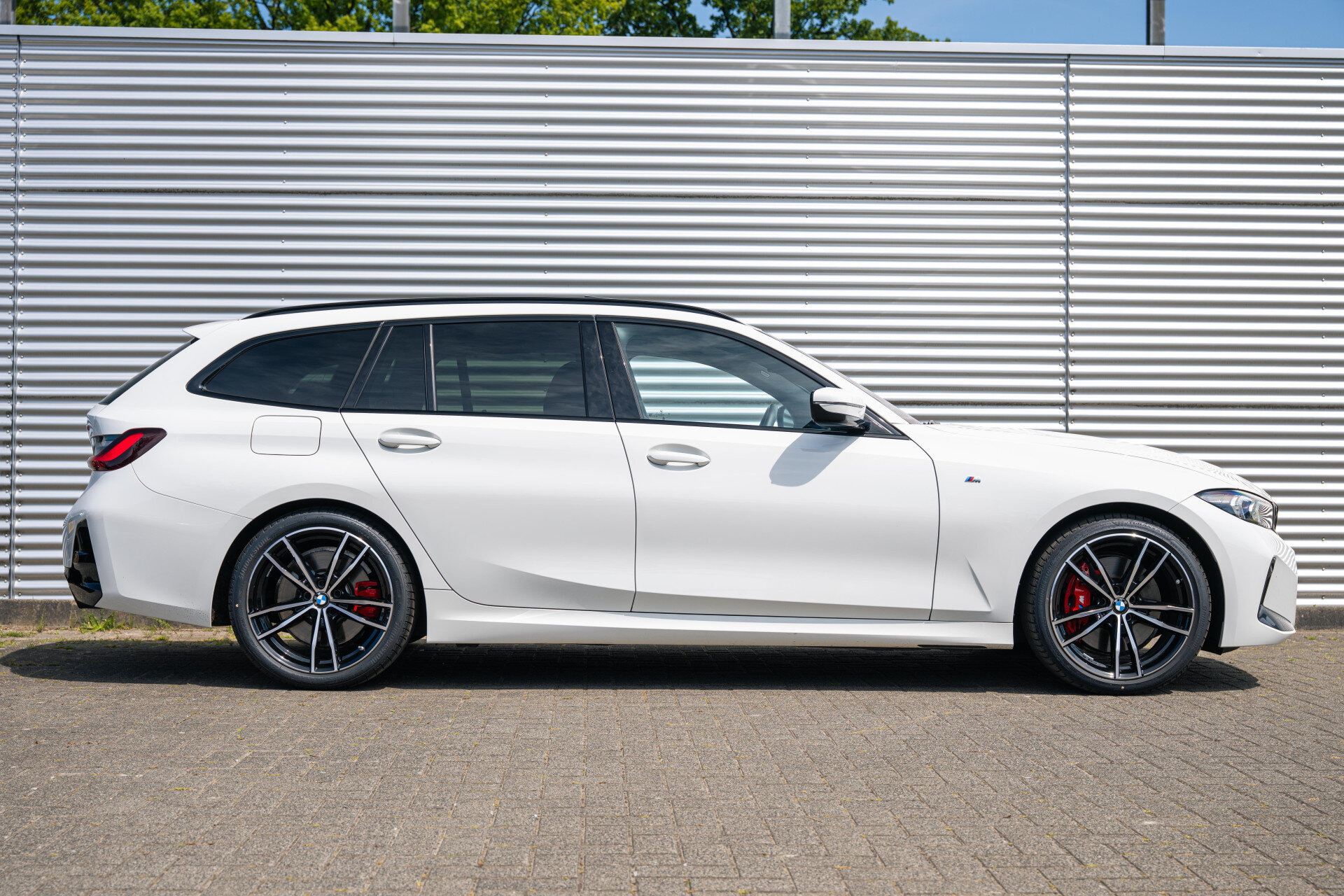 BMW 3 Serie Touring 320i M Sport Automaat - Afbeelding 3