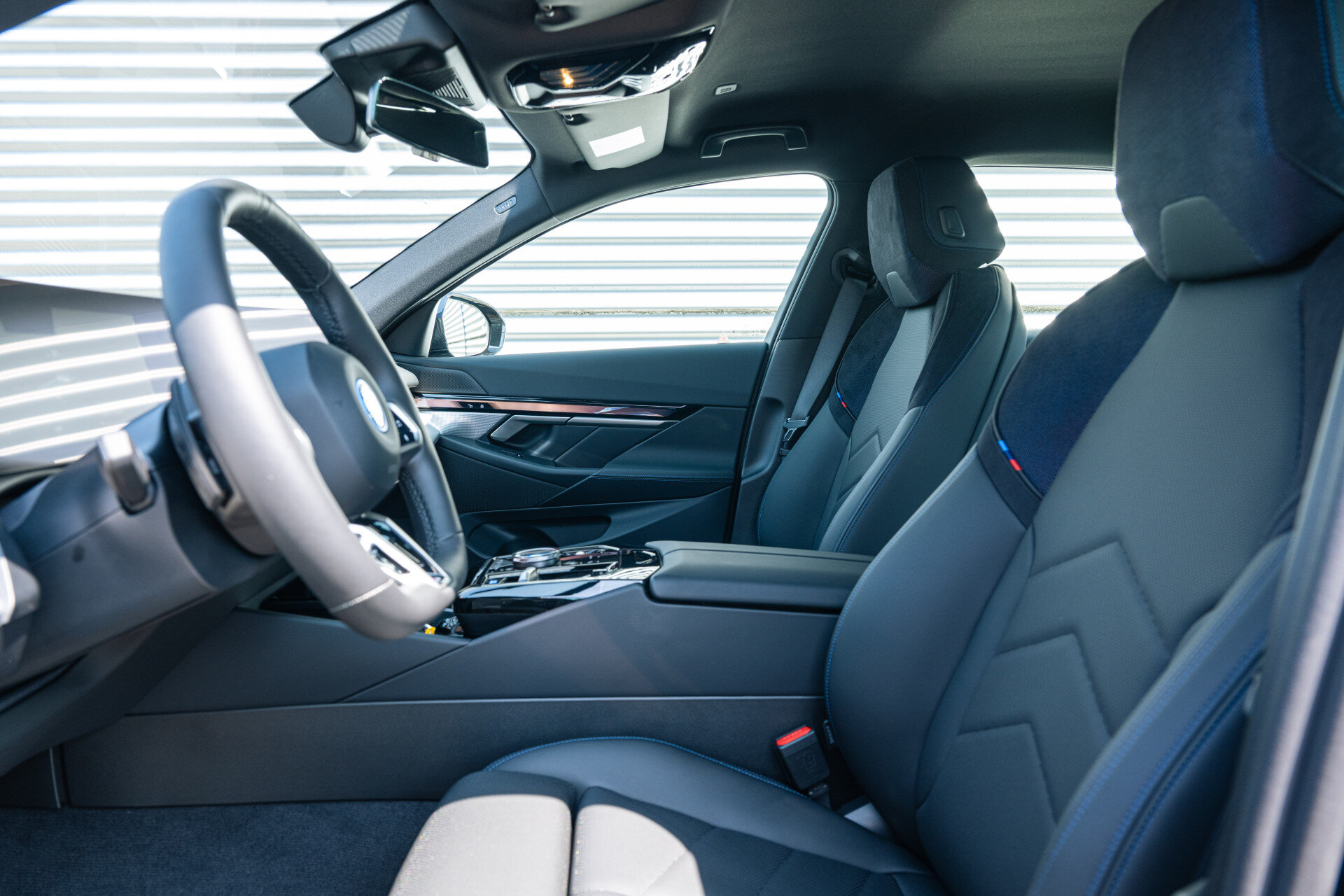 BMW i5 eDrive40 High Executive M Sport - Afbeelding 4