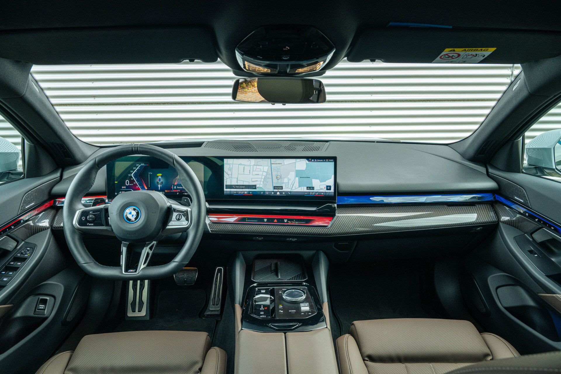 BMW 5 Serie 550e xDrive M Sport Automaat - Afbeelding 5