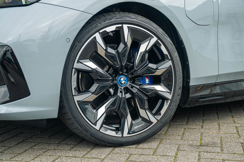 BMW 5 Serie 9