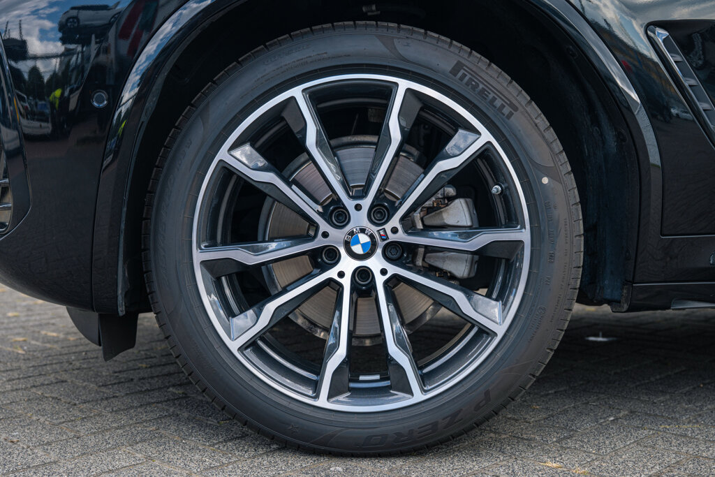 BMW X3 9
