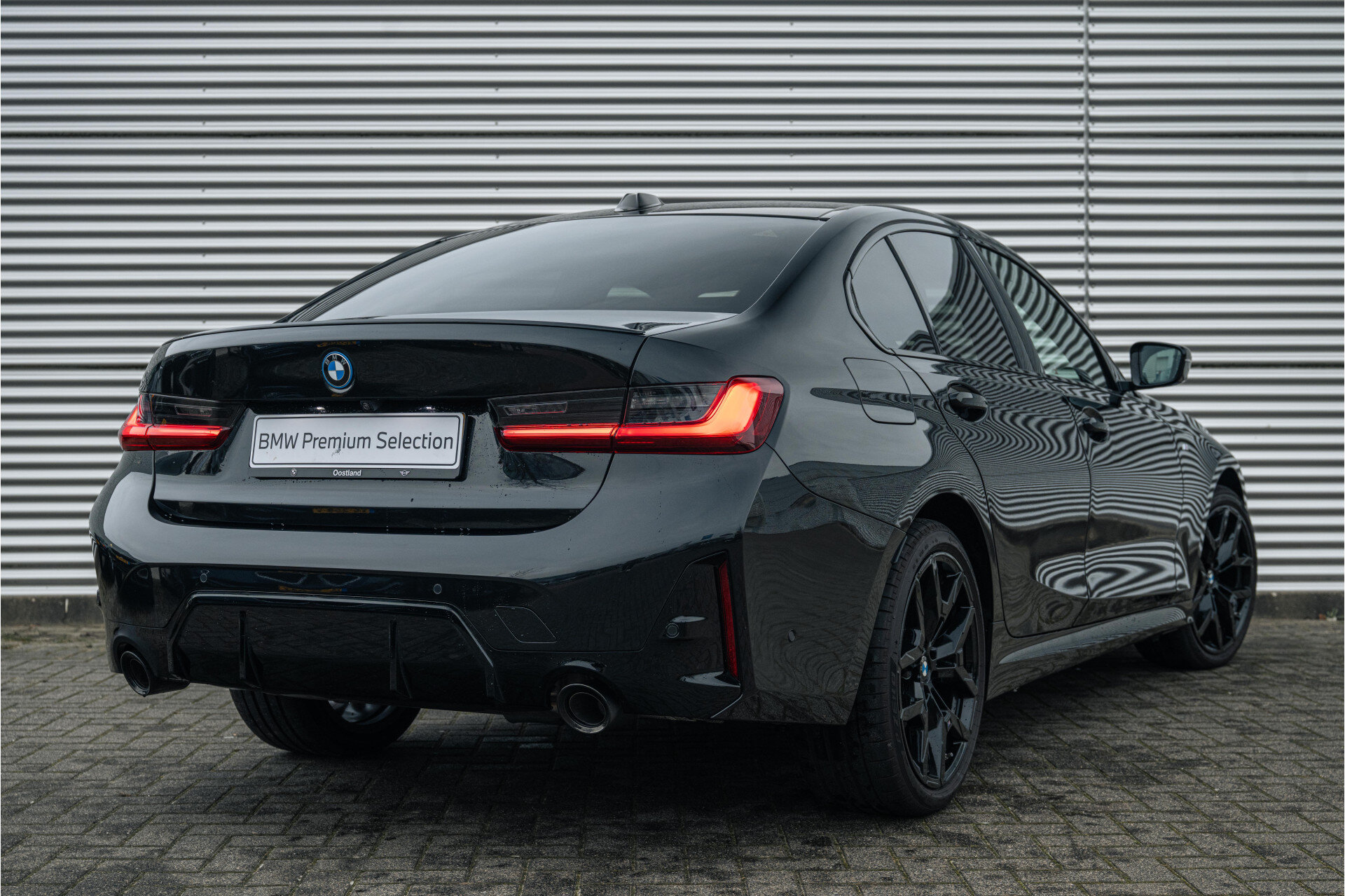 BMW 3 Serie 330e High Executive M Sport Automaat - Afbeelding 2