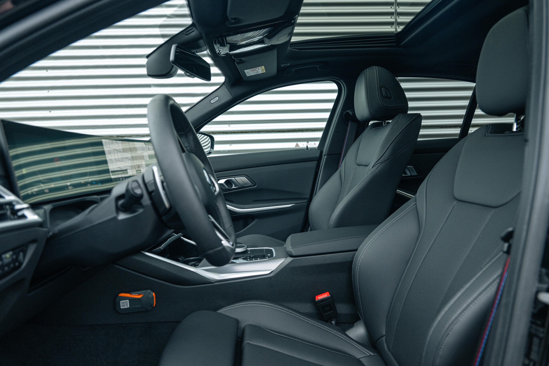 BMW 3 Serie 330e High Executive M Sport Automaat - Afbeelding 4